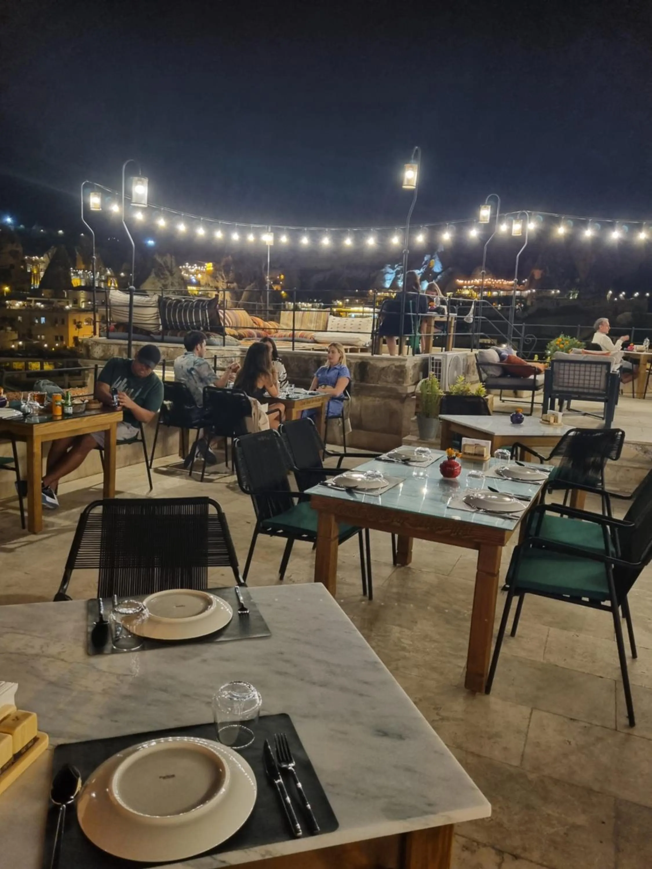 Restaurant/places to eat in Peruna Cave