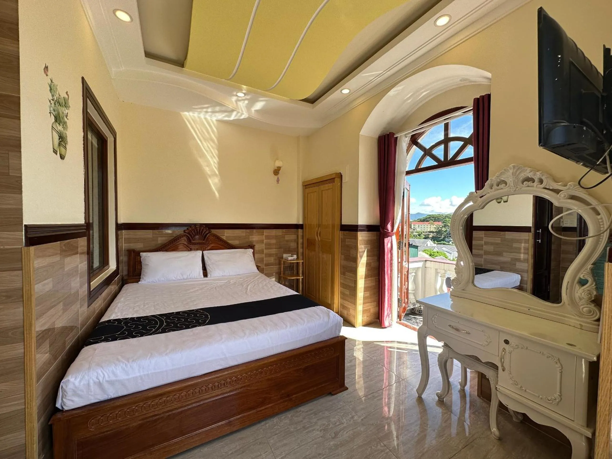 Bedroom in Capital O 1198 Dinh Loan Hotel