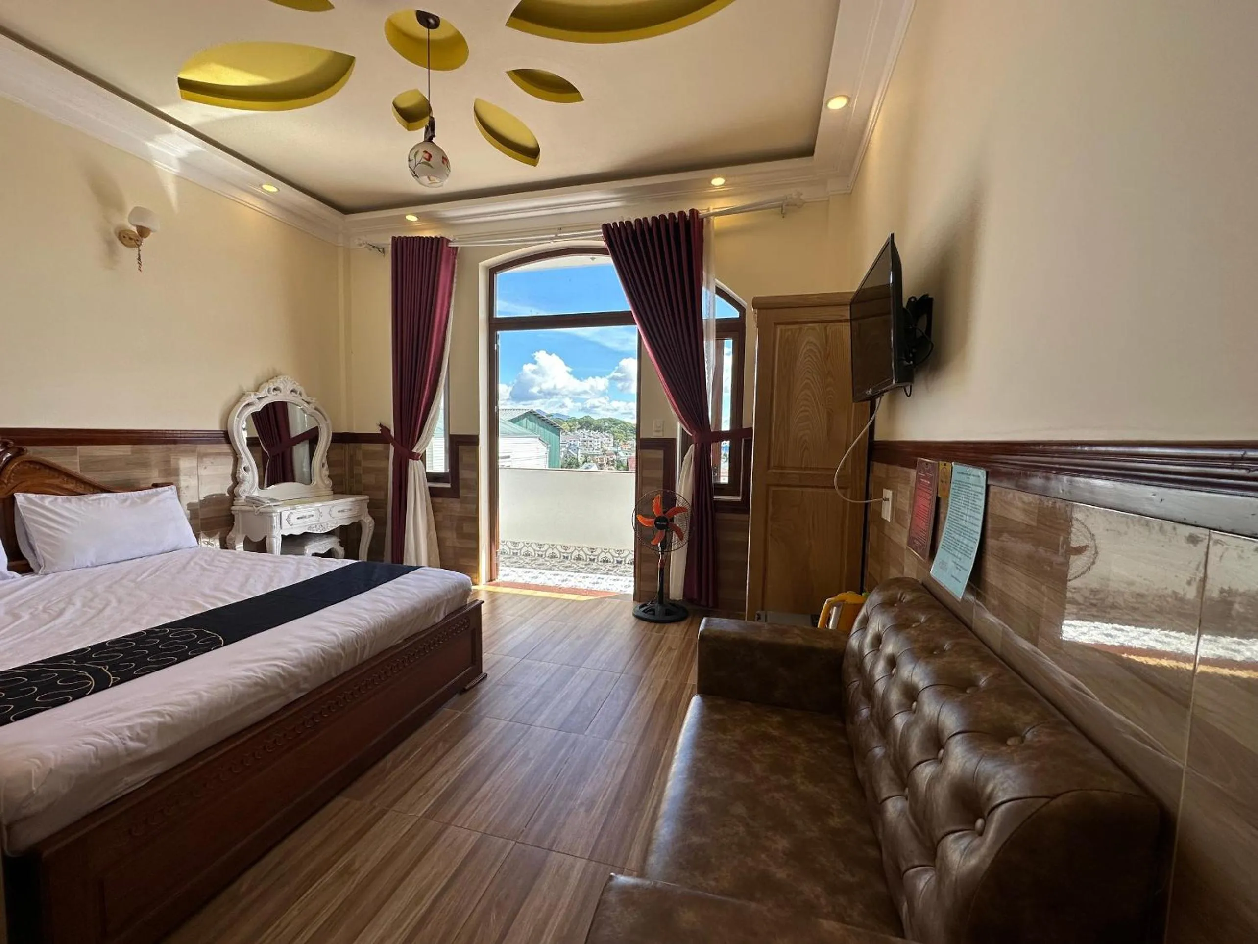 Bedroom in Capital O 1198 Dinh Loan Hotel