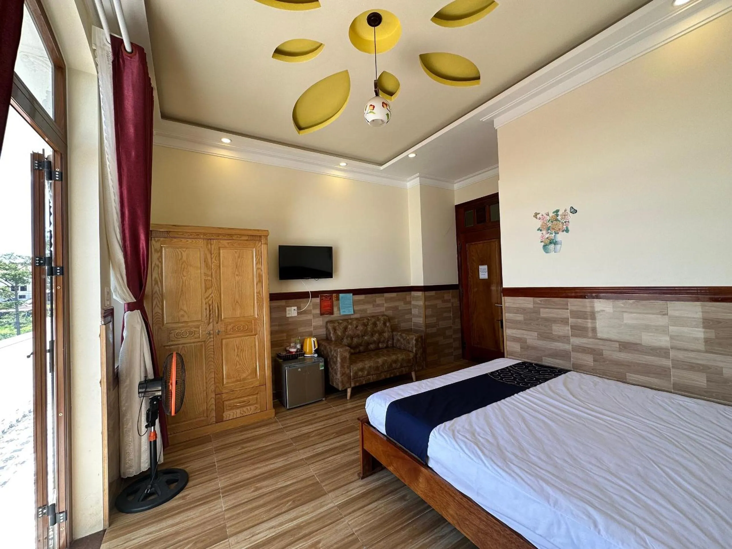 Bedroom in Capital O 1198 Dinh Loan Hotel