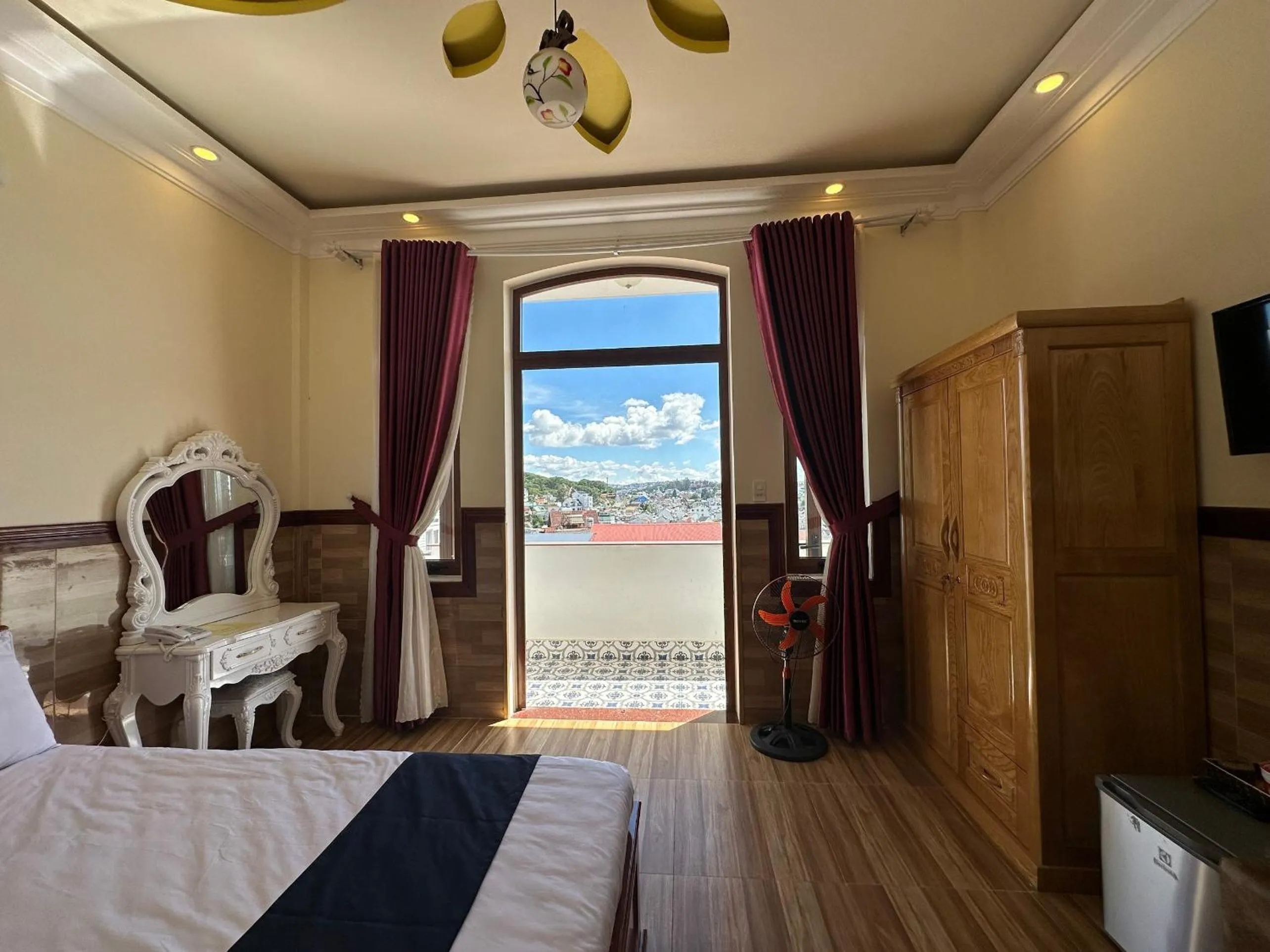 Bedroom in Capital O 1198 Dinh Loan Hotel