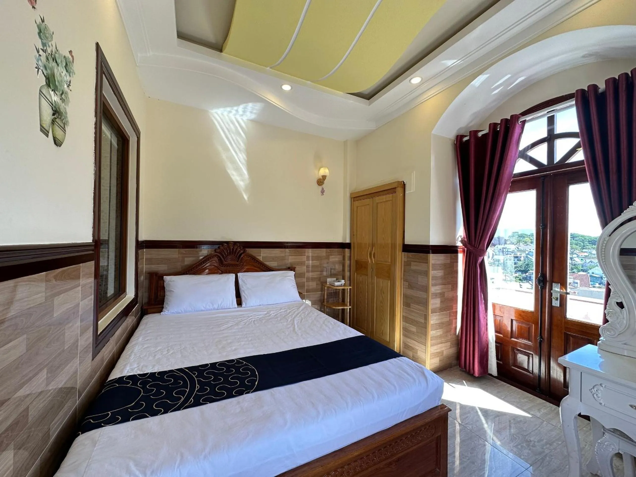 Bedroom in Capital O 1198 Dinh Loan Hotel