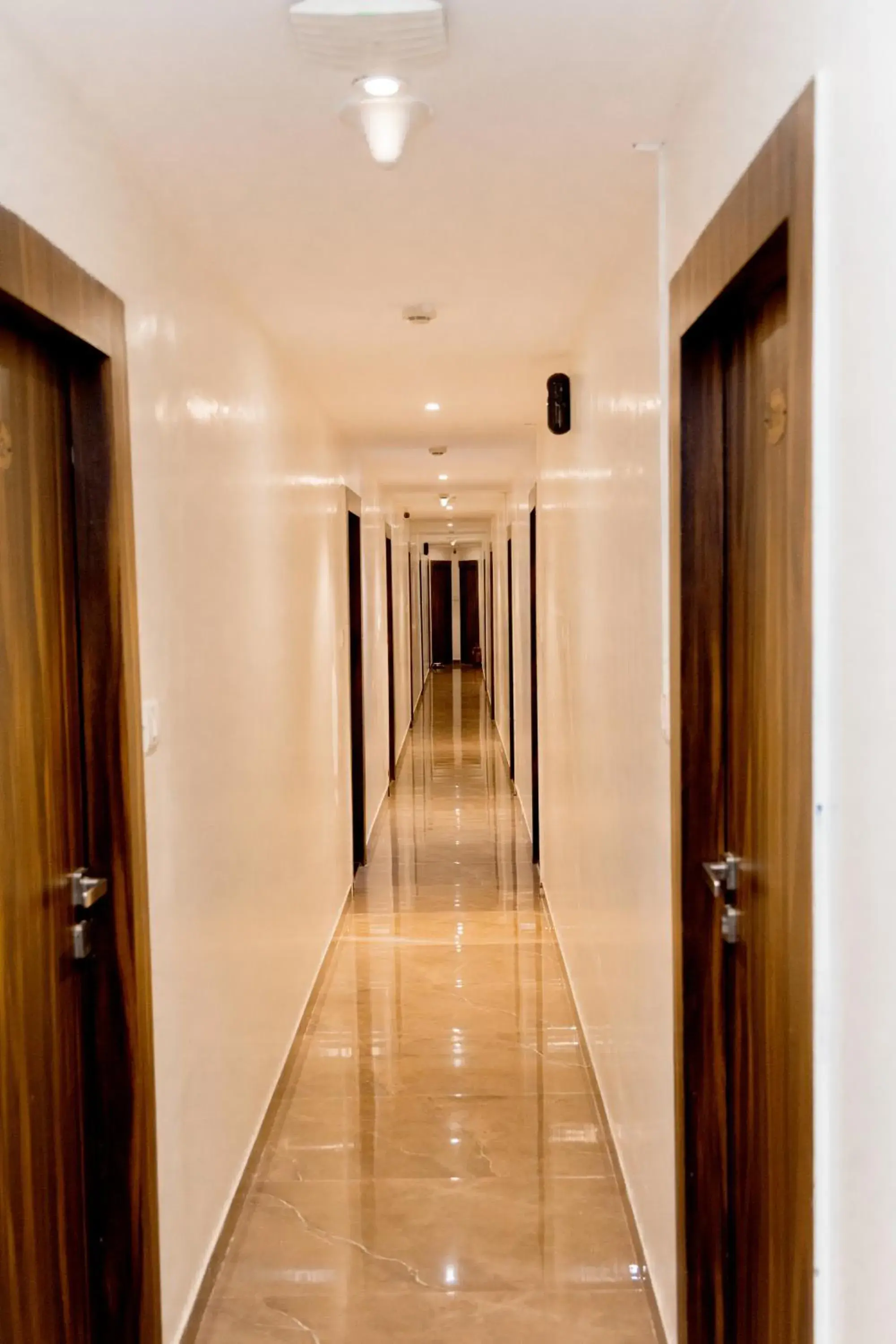 Property building in HOTEL GOLDEN TULIPZ Property building in HOTEL GOLDEN TULIPZ