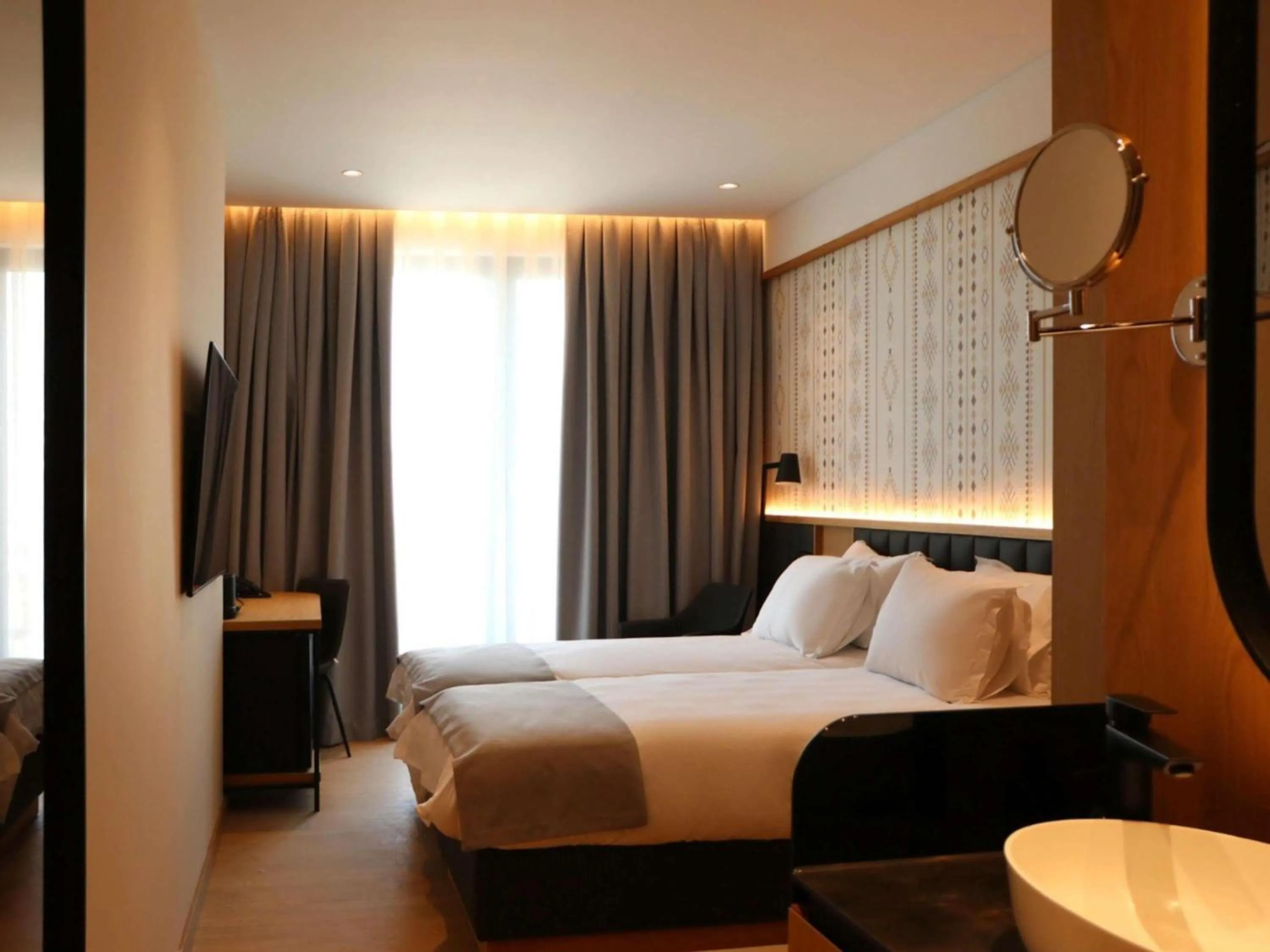 Bedroom, Bed in Mercure Prishtina City