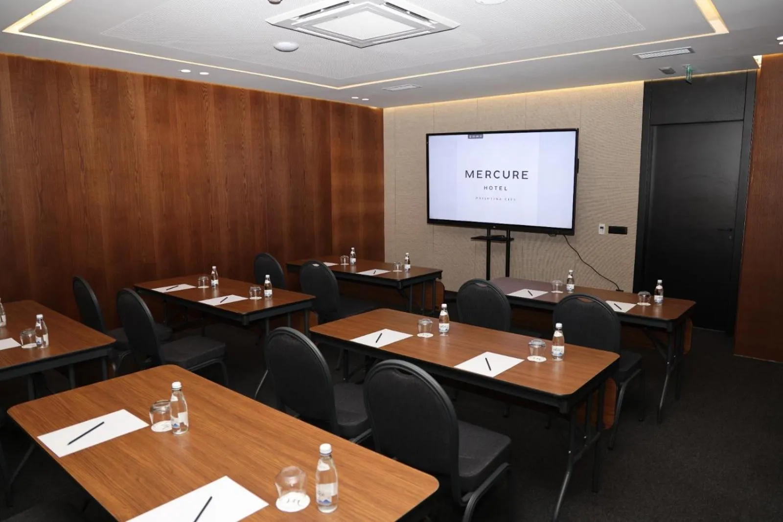 Meeting/conference room in Mercure Prishtina City