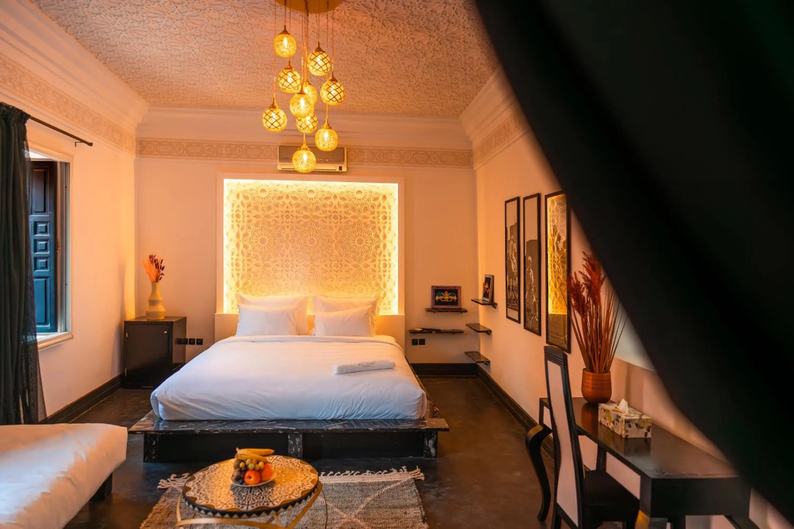 Deluxe Queen Room in Riad L'ECOLE Deluxe Queen Room in Riad L'ECOLE
