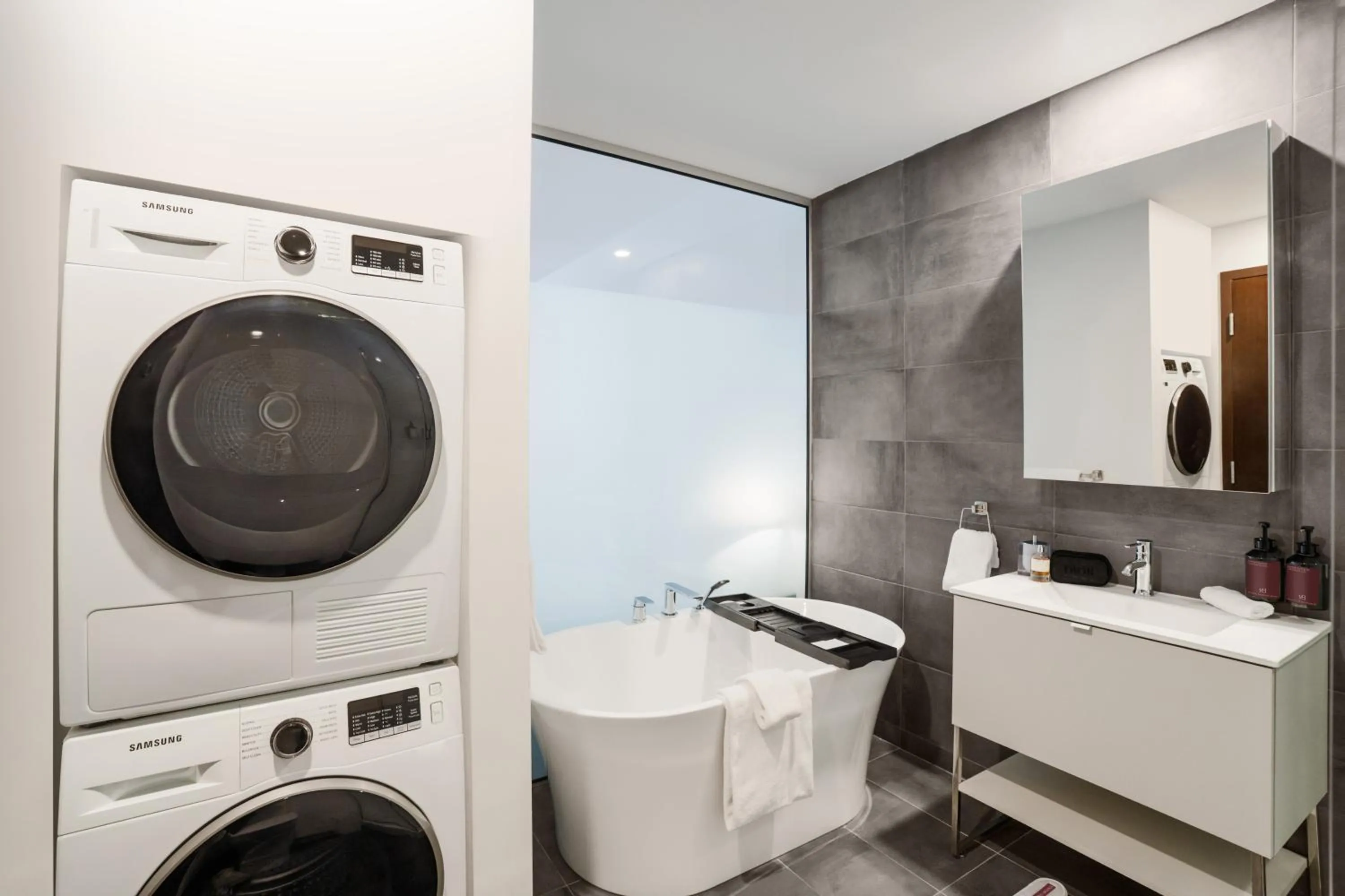 Bathroom in Bresoles Hotel