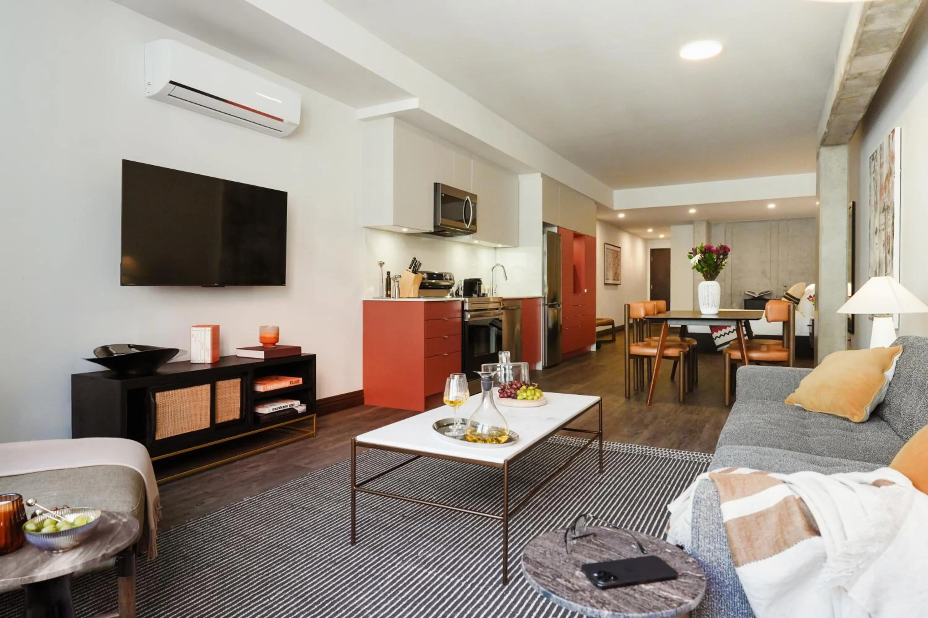 Living room in Bresoles Hotel