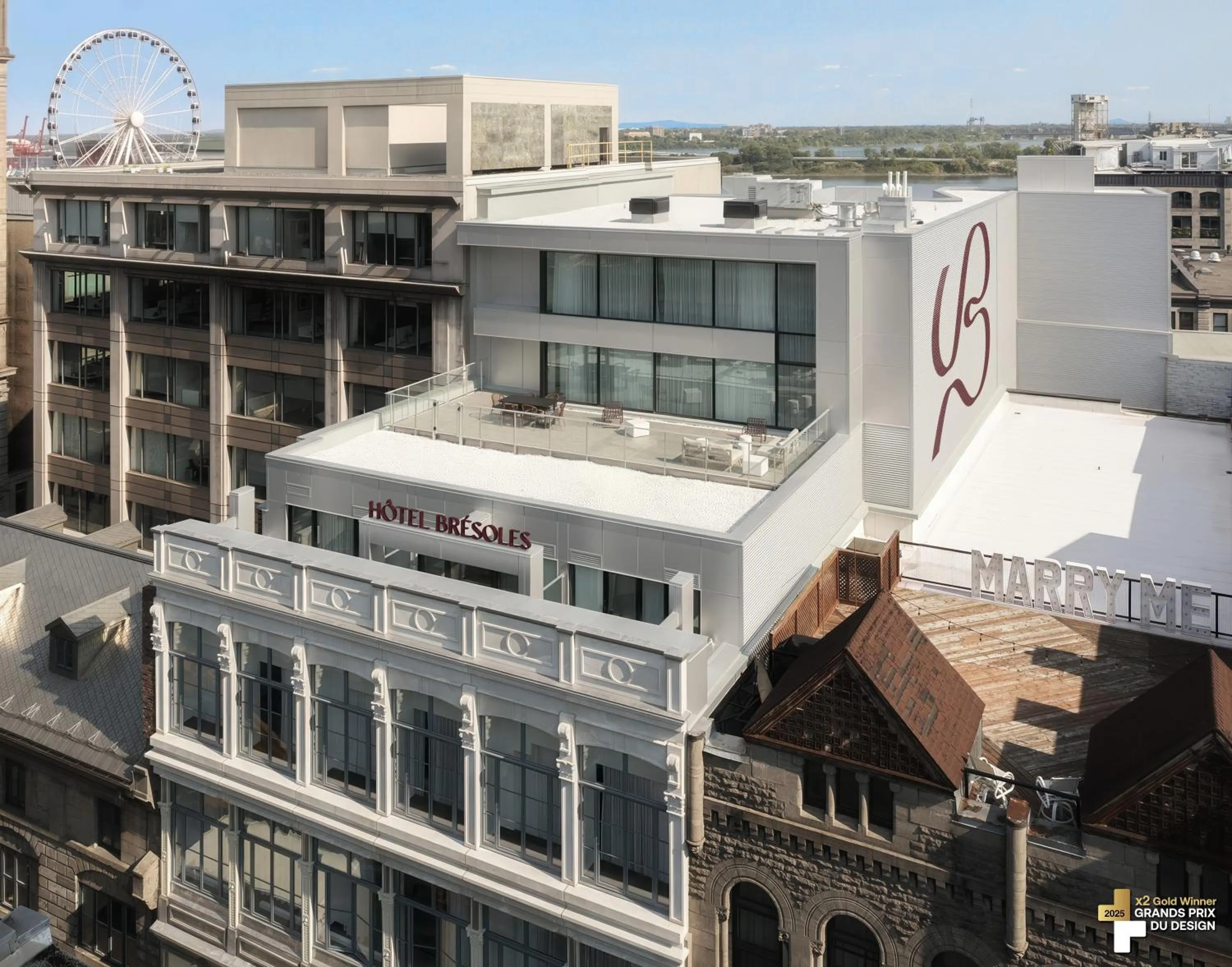 Property building in Bresoles Hotel
