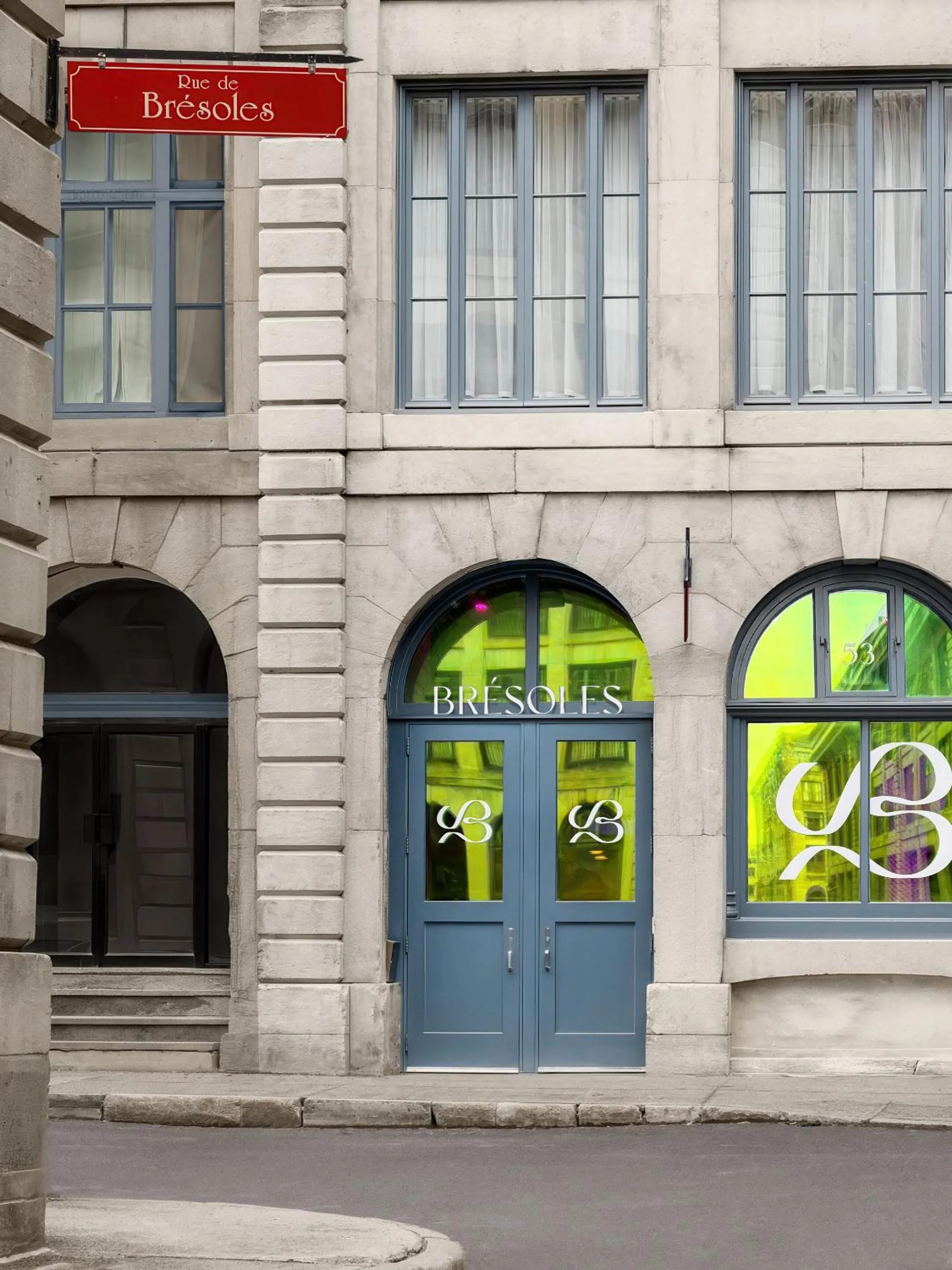 Facade/entrance in Bresoles Hotel