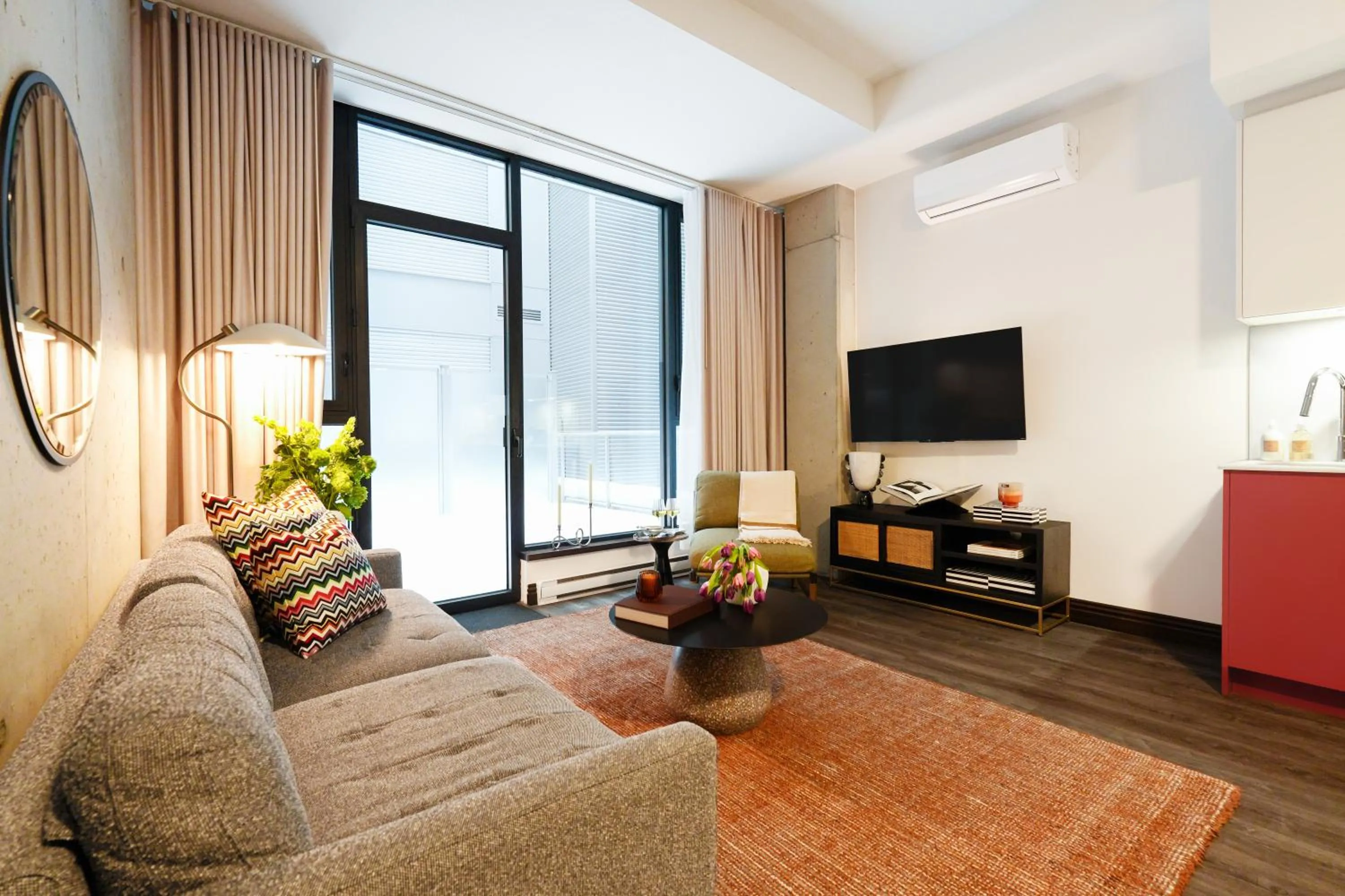 TV and multimedia in Bresoles Hotel