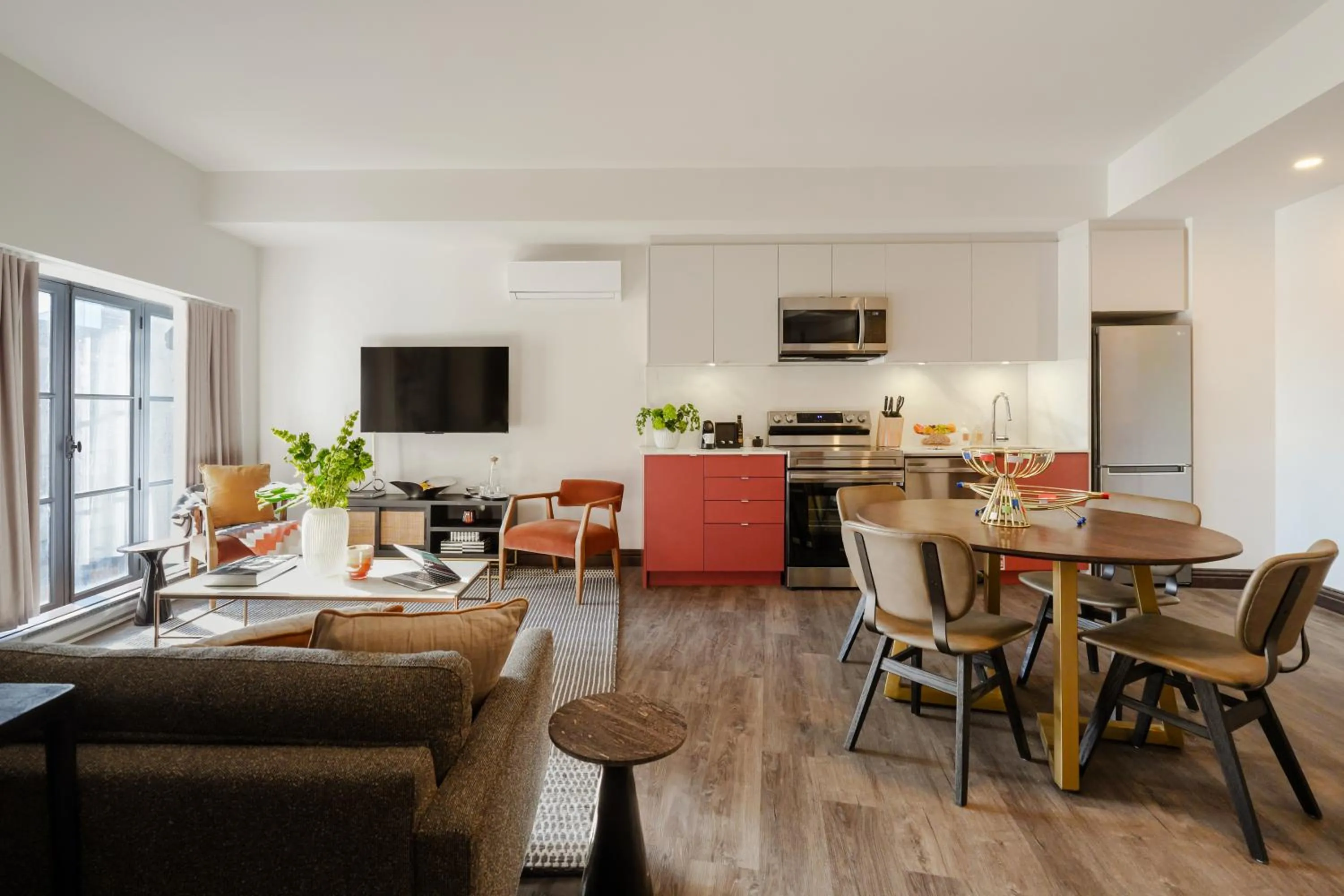 Kitchen or kitchenette in Bresoles Hotel