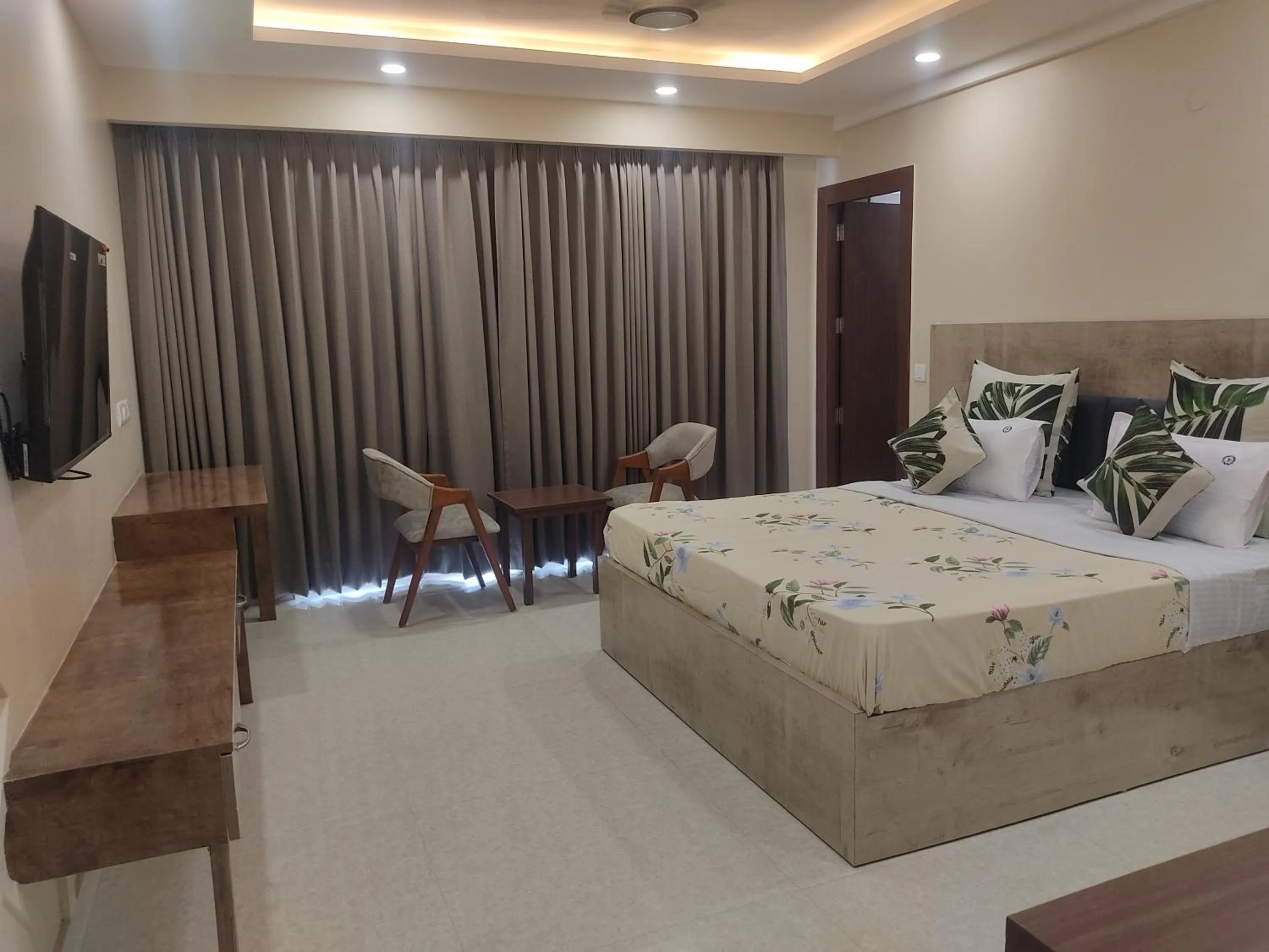 Bedroom, Bed in Perch Arbor Cyber City