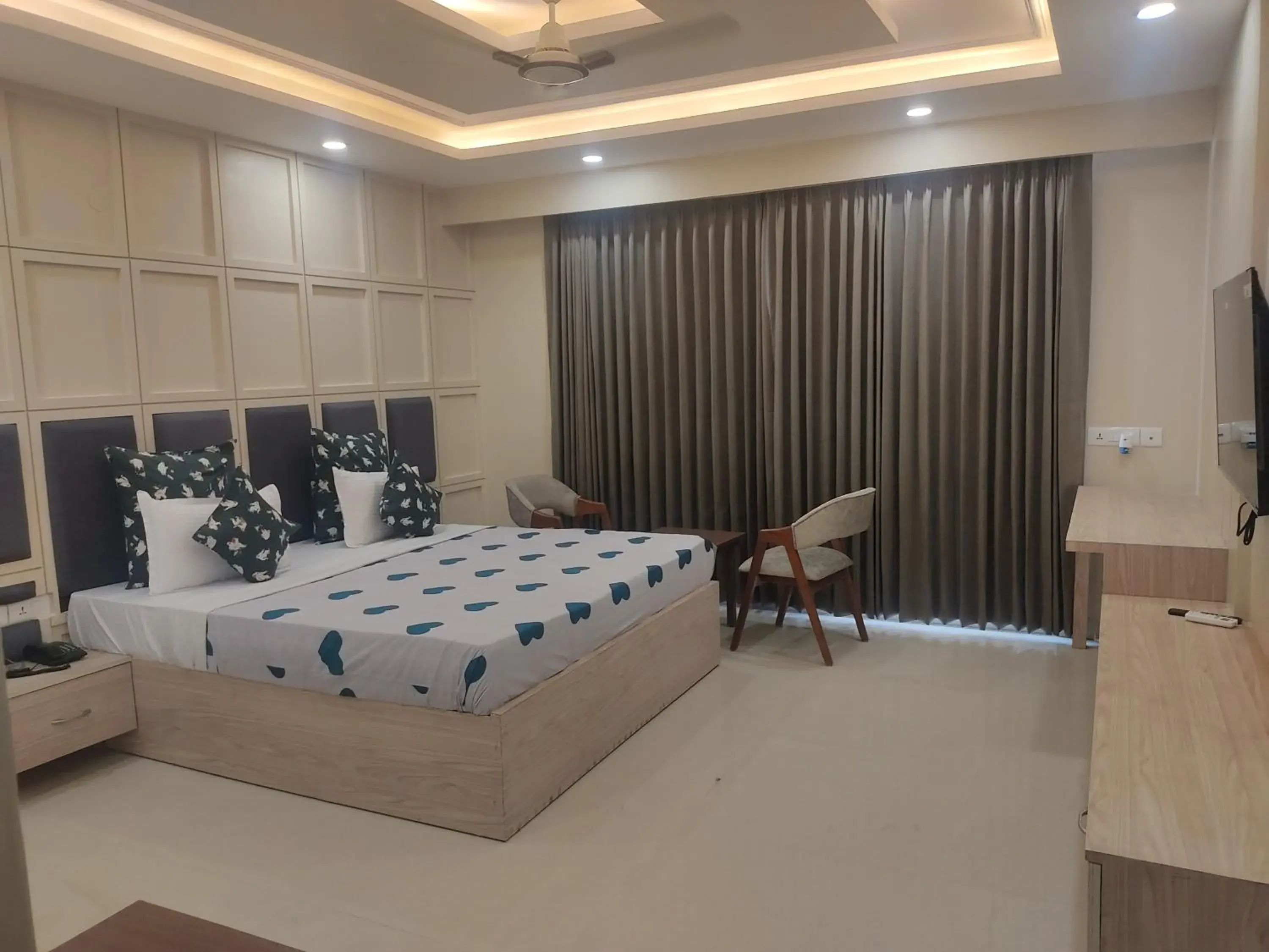 Bedroom, Bed in Perch Arbor Cyber City Bedroom, Bed in Perch Arbor Cyber City