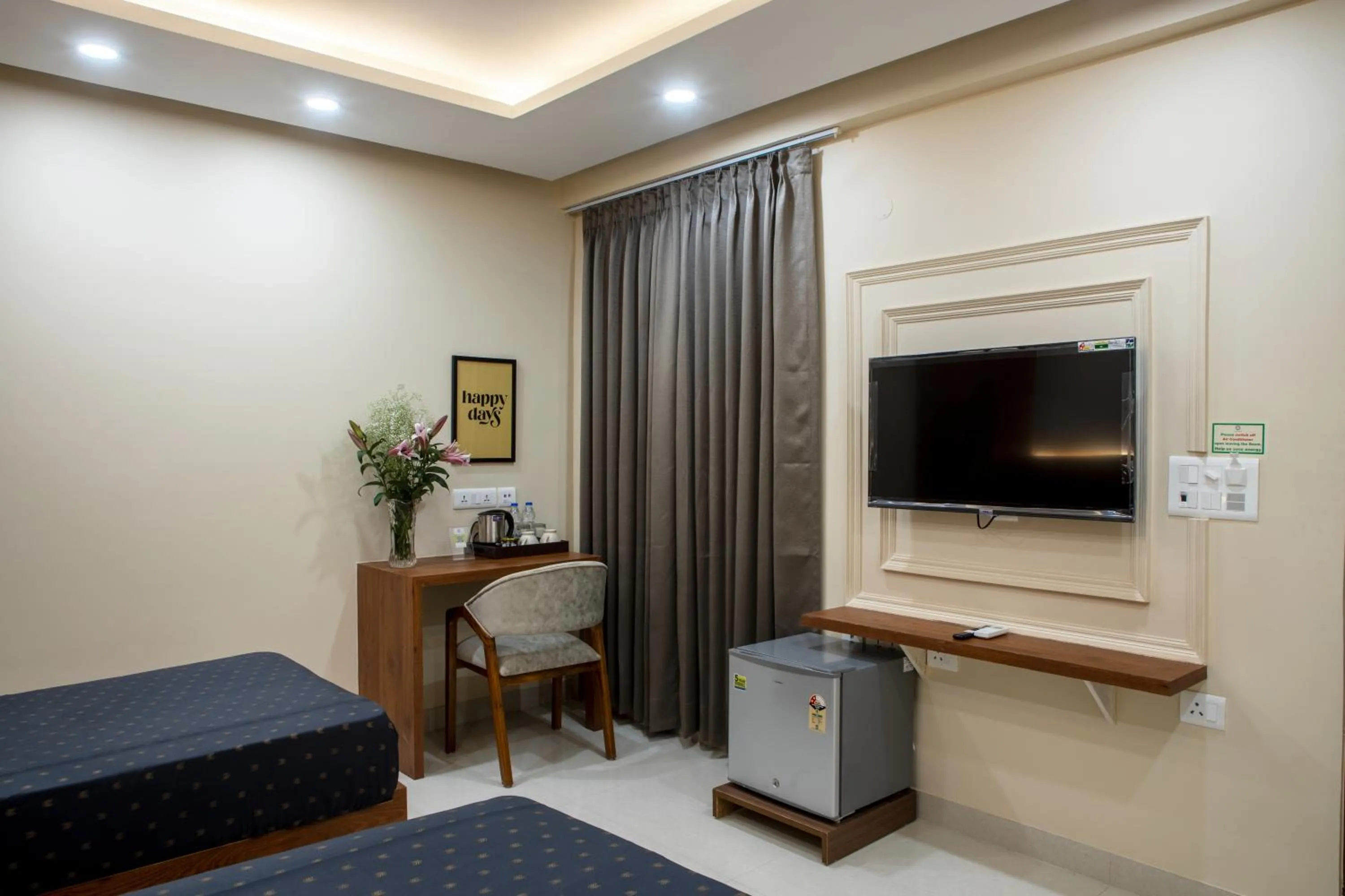 Bathroom, Bed in Perch Arbor Cyber City