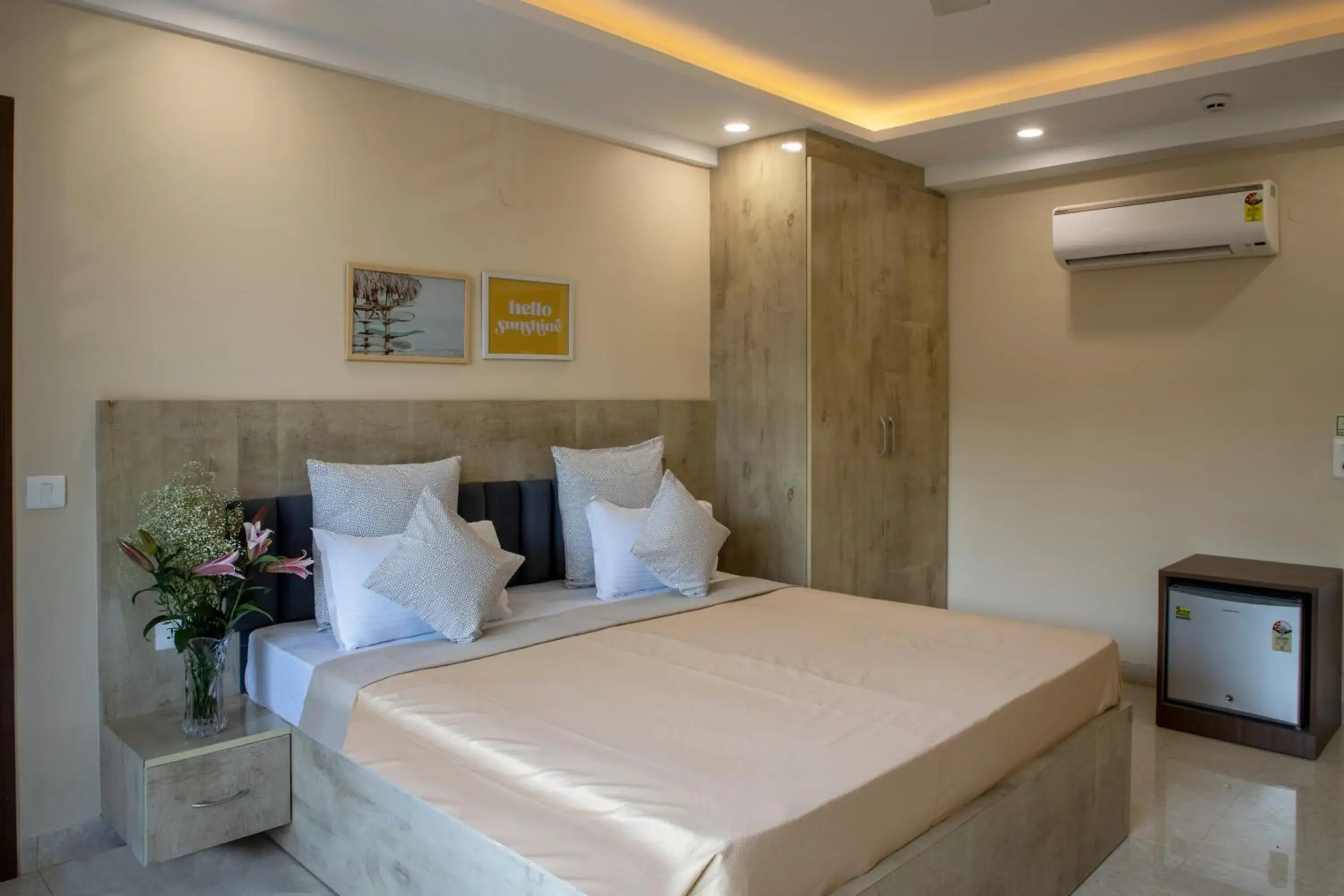 Bedroom, Bed in Perch Arbor Cyber City Bedroom, Bed in Perch Arbor Cyber City