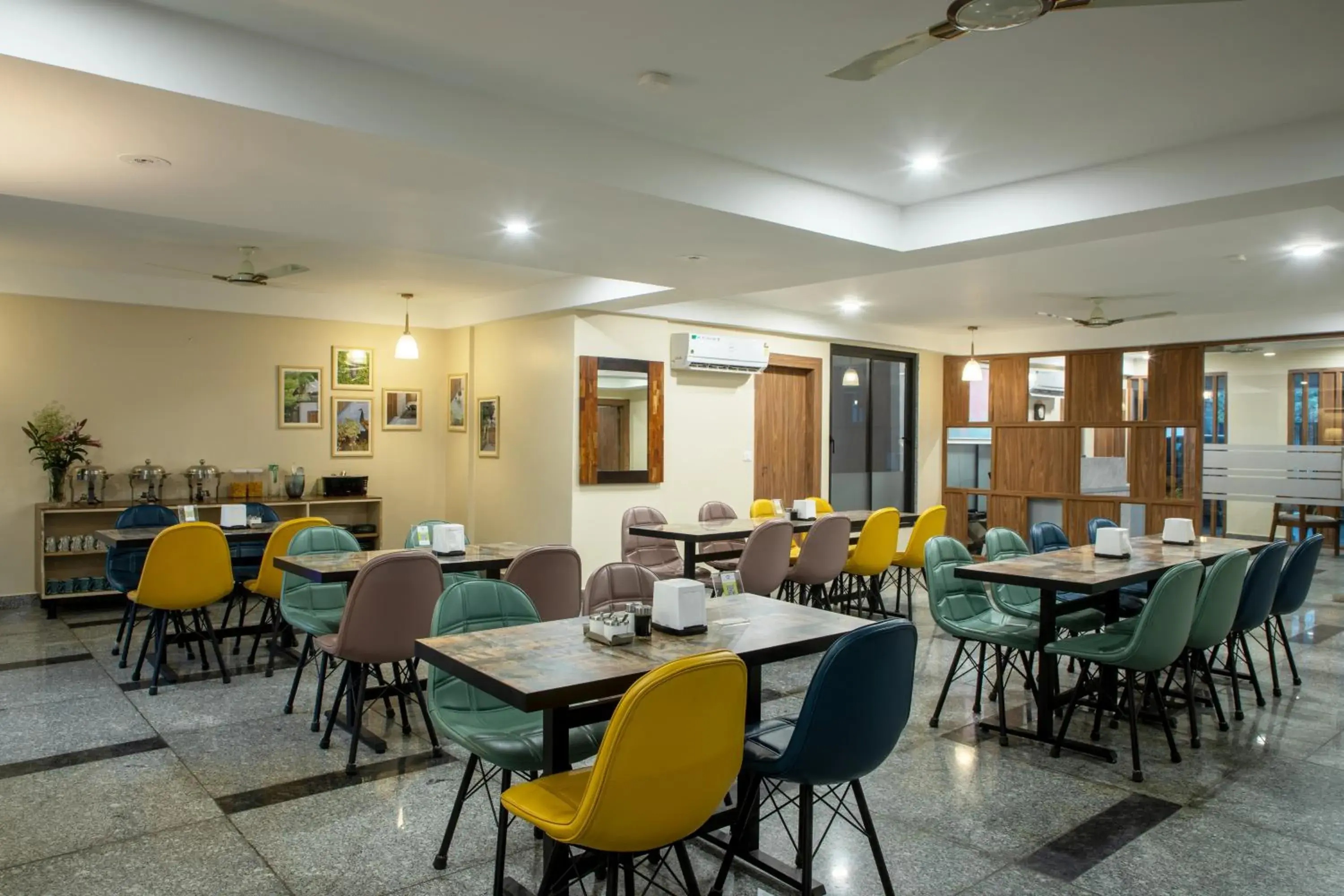 Restaurant/places to eat in Perch Arbor Cyber City Restaurant/places to eat in Perch Arbor Cyber City