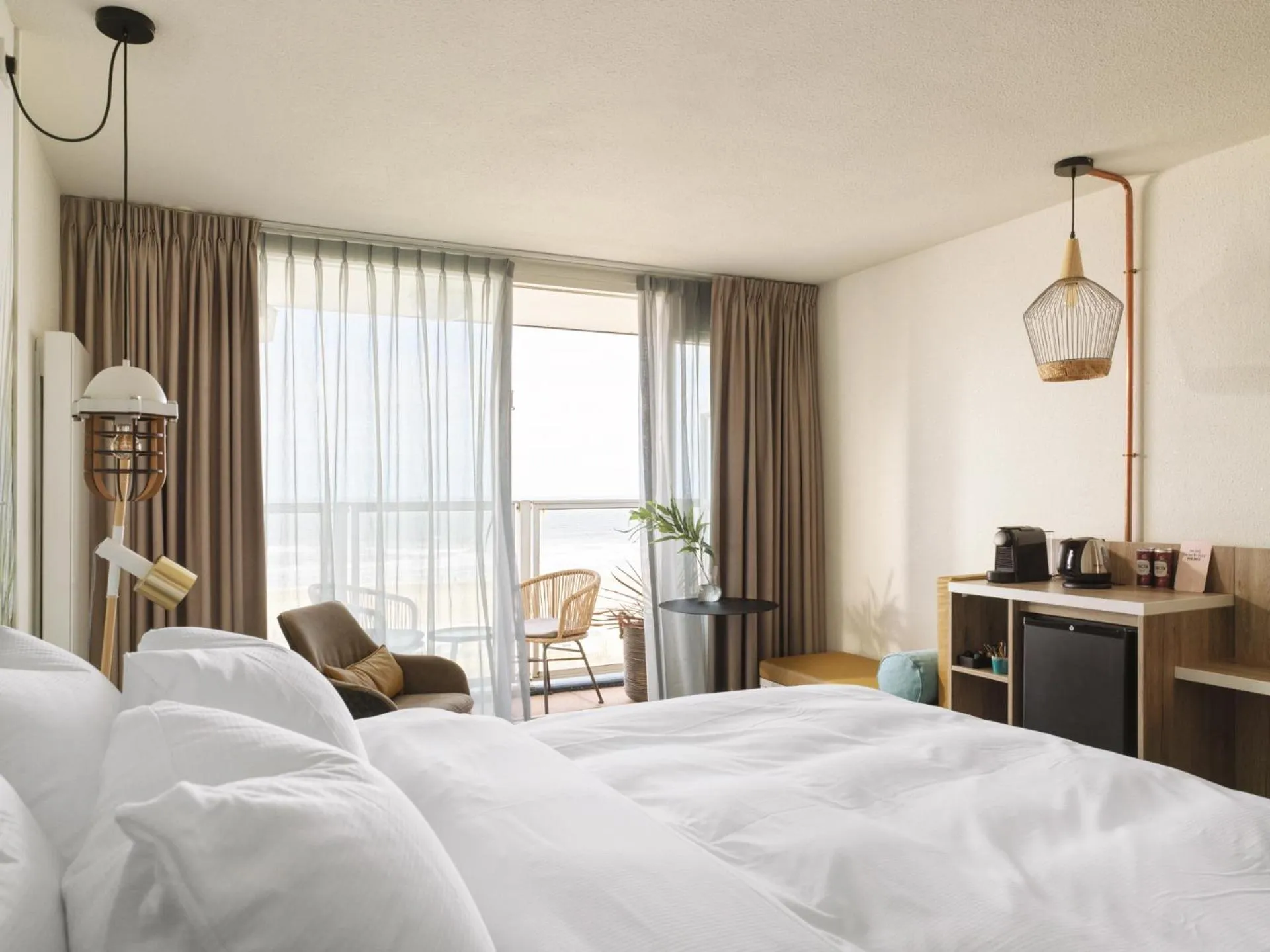 Bedroom, Bed in Carlton Beach