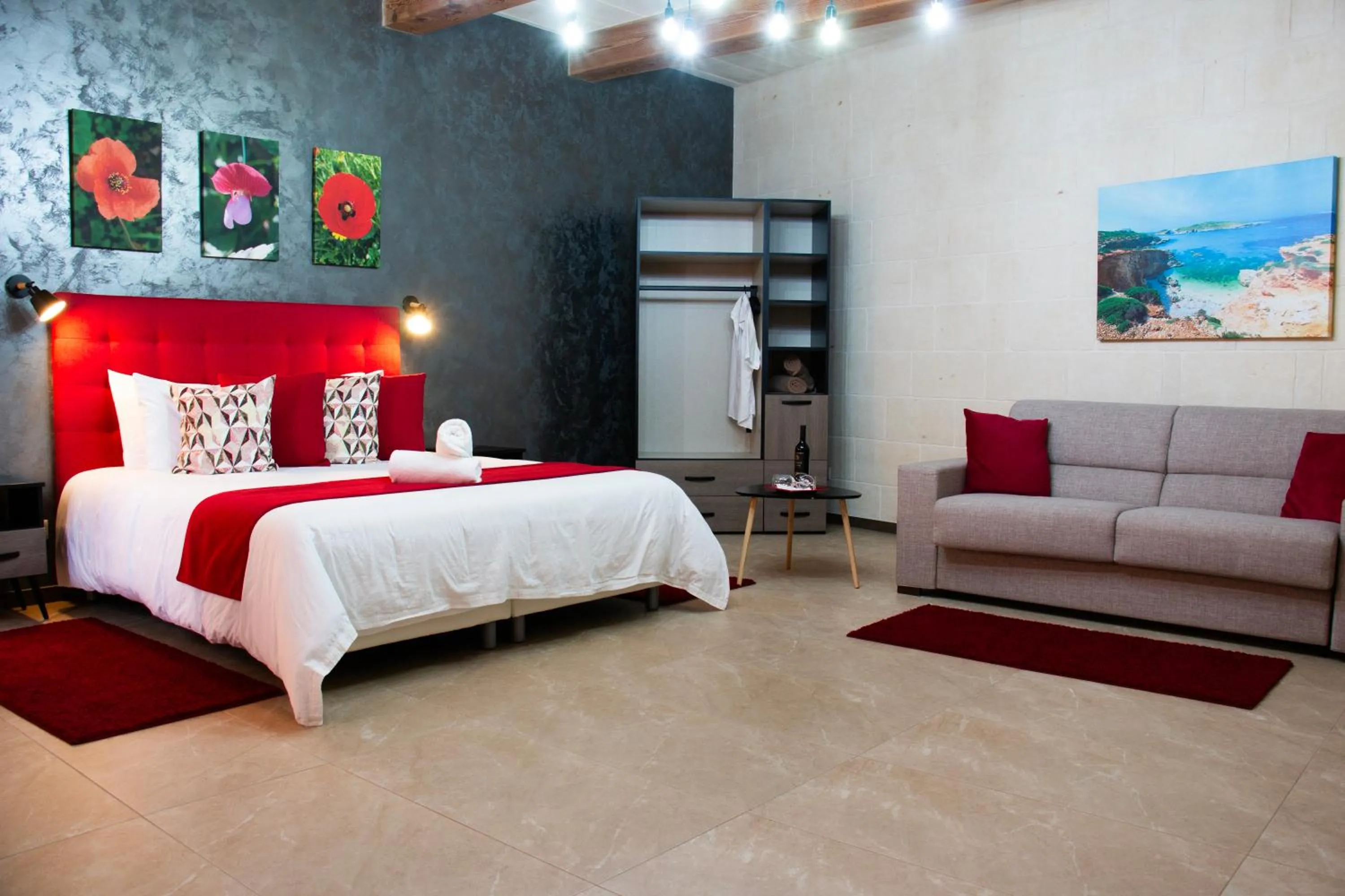 Bed in Sea Holly Gozo