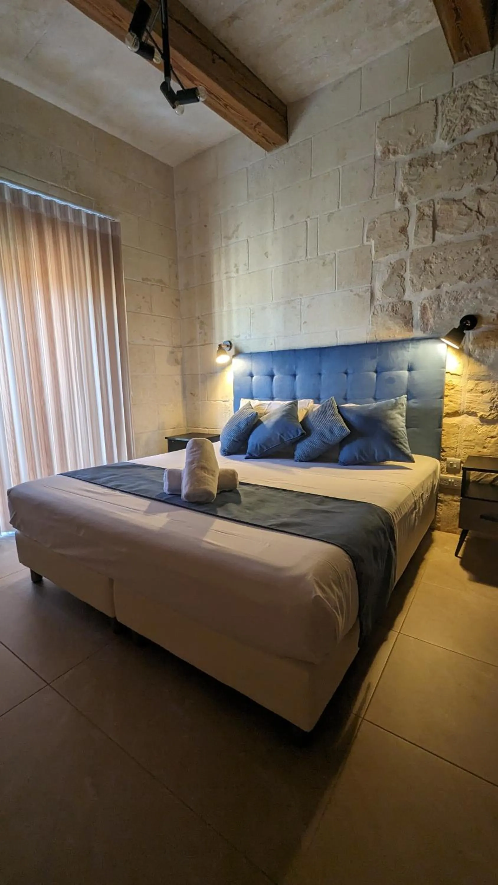 Bed in Sea Holly Gozo