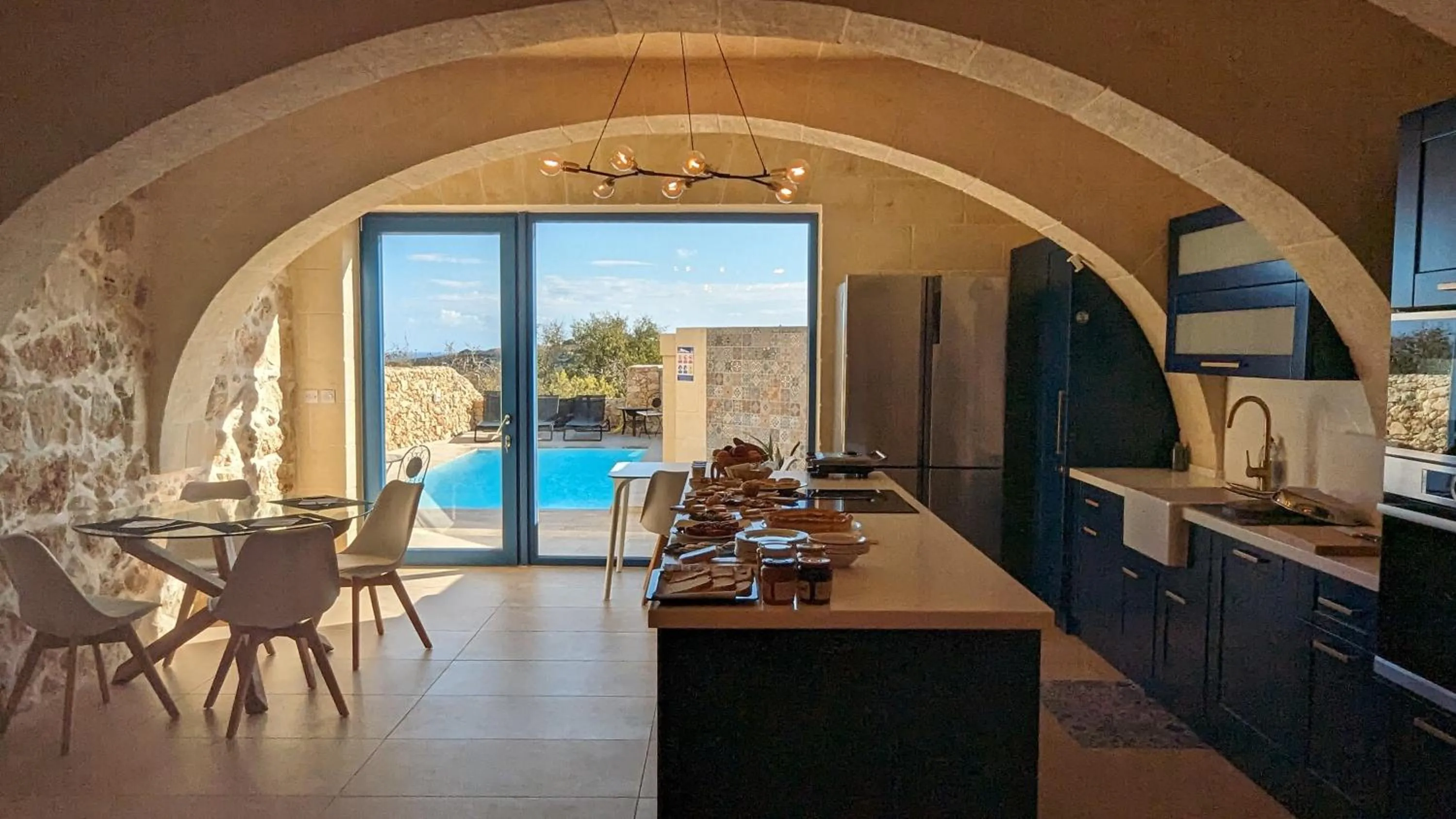 Kitchen or kitchenette in Sea Holly Gozo