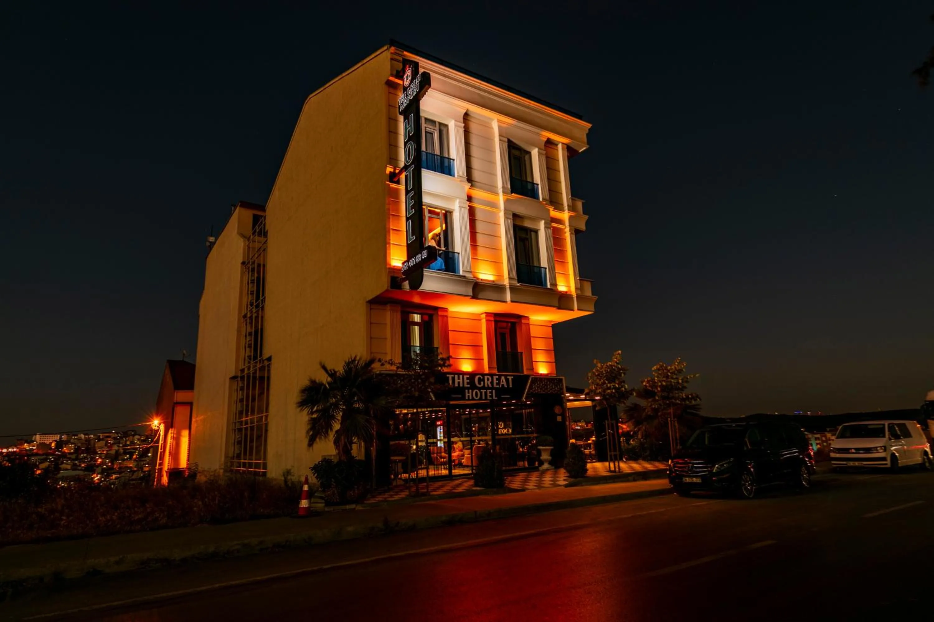 Property building in The Great Airport Hotel & Restaurant