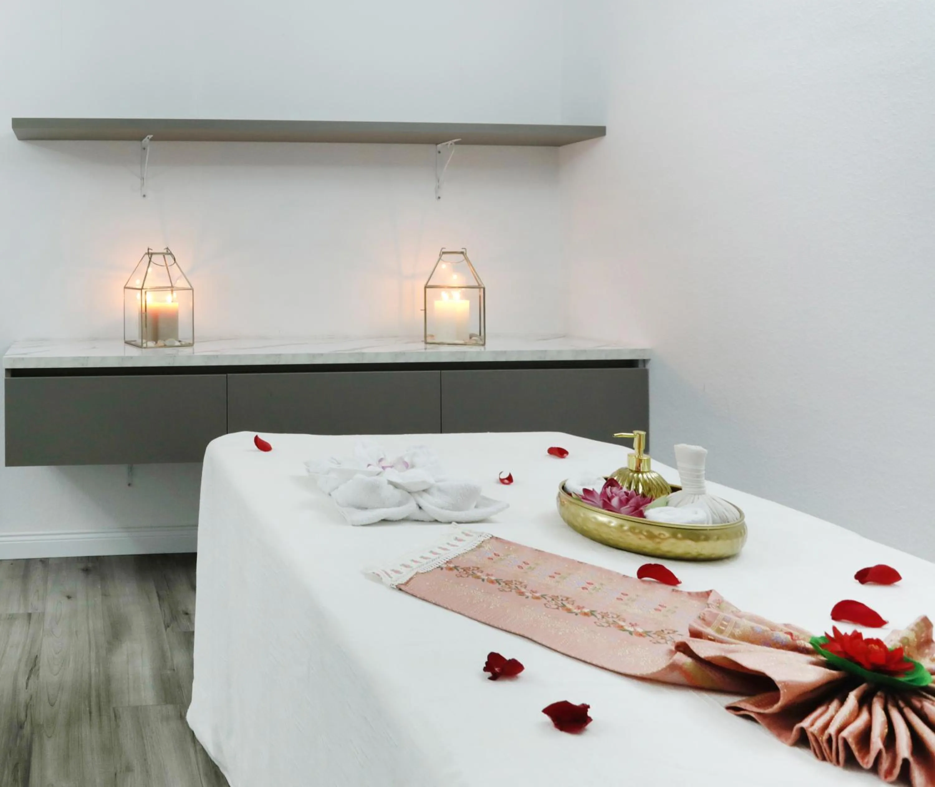 Spa and wellness centre/facilities in Louis Apartments