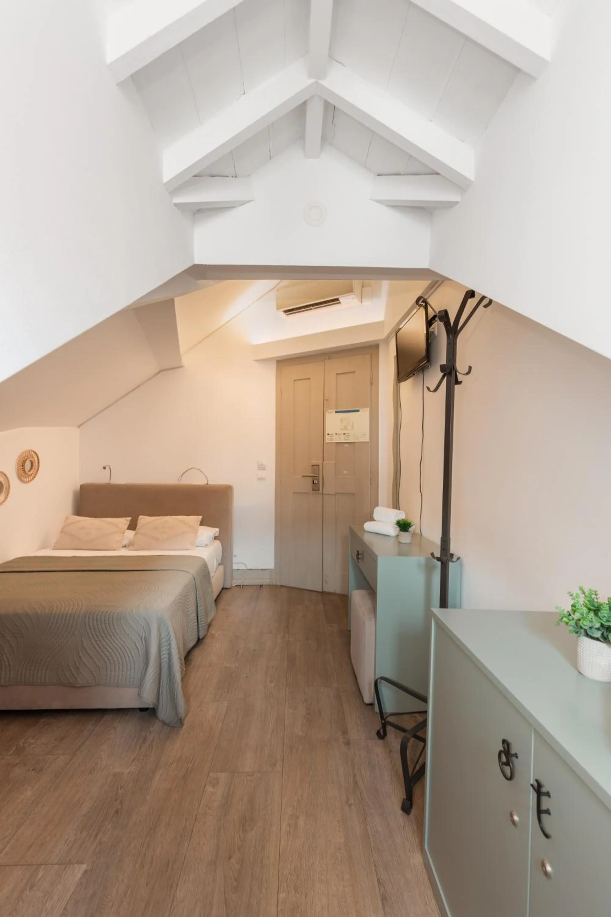 Bed in Serenata Hotel & Hostel Coimbra