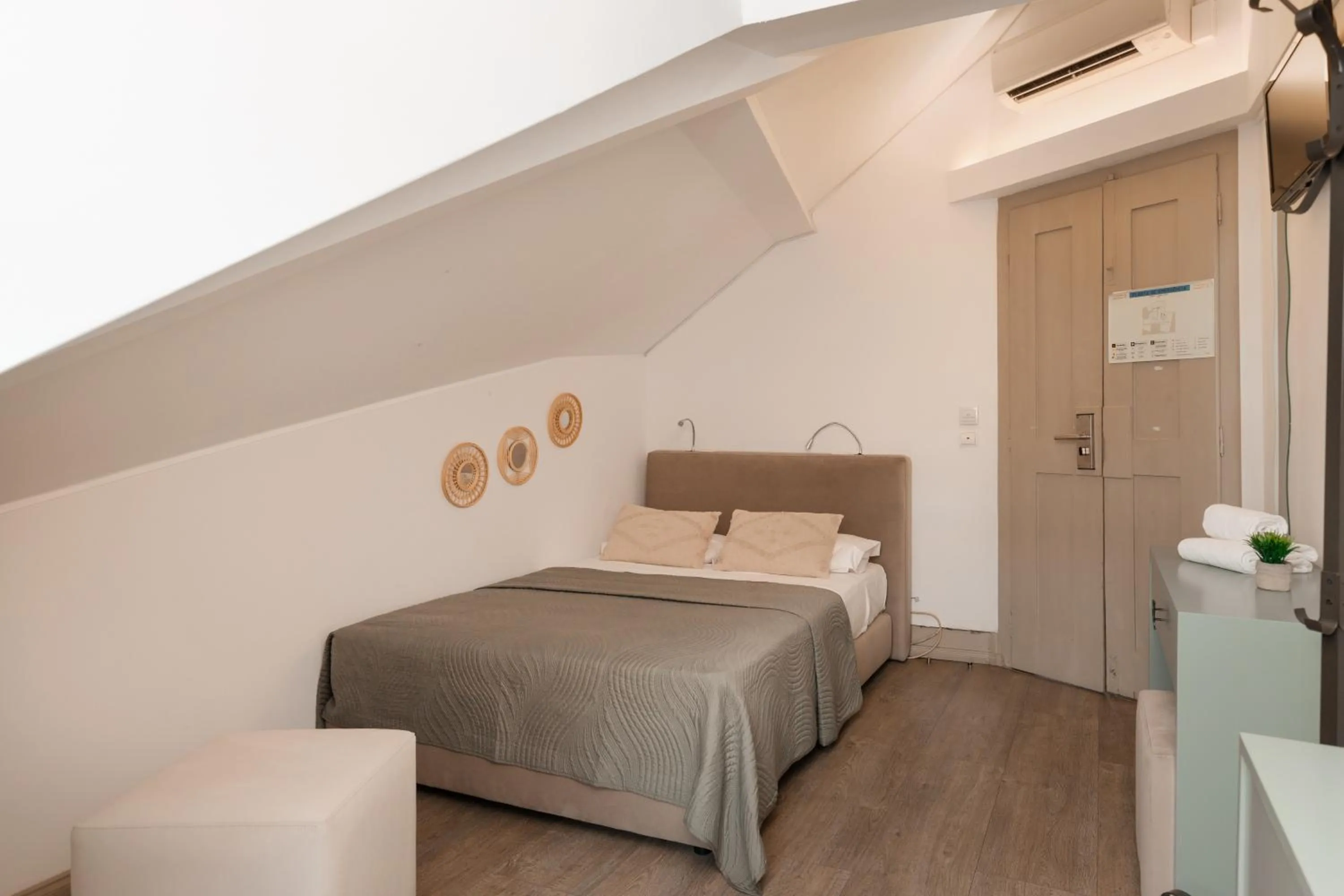 Bed in Serenata Hotel & Hostel Coimbra