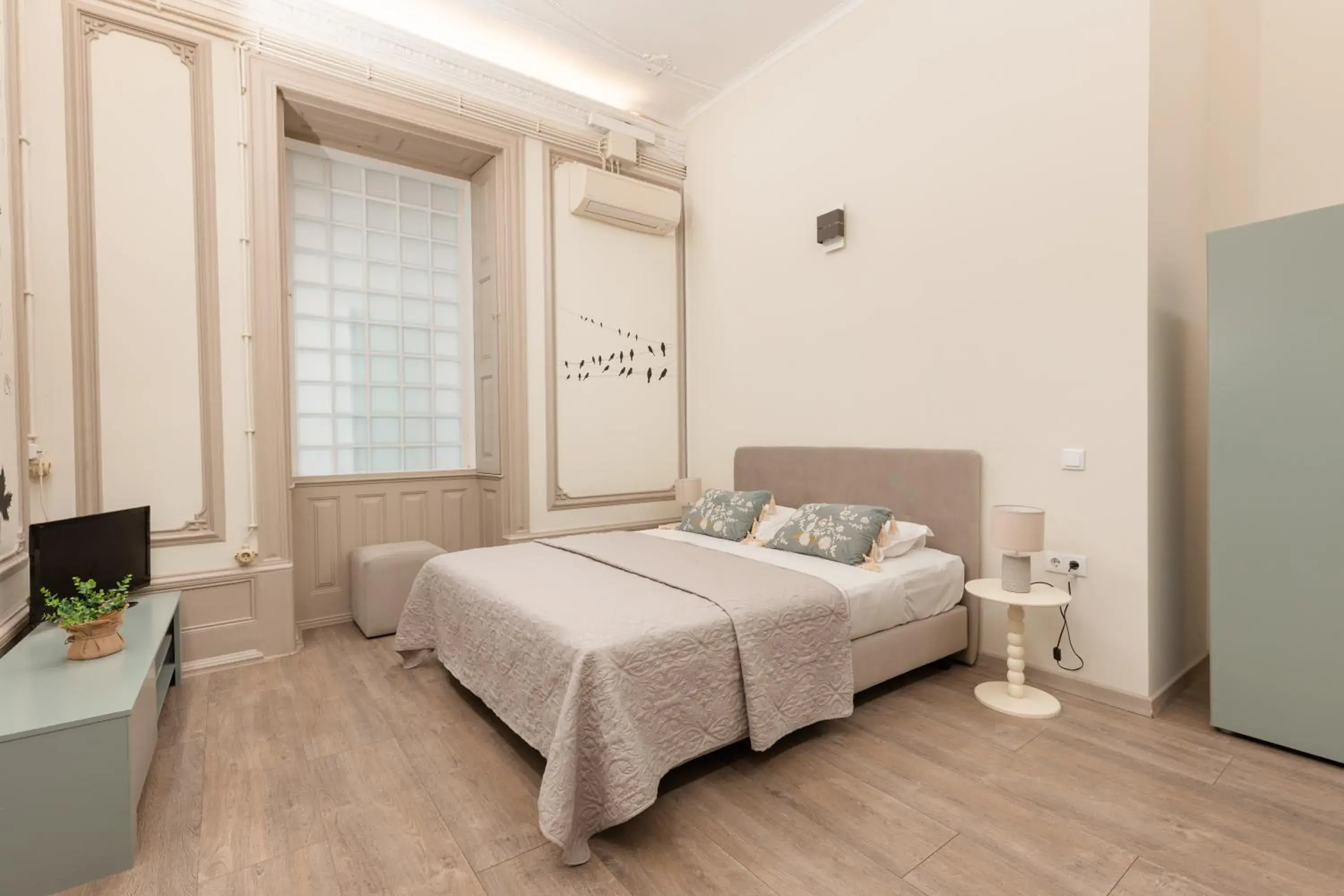 Suite in Serenata Hotel & Hostel Coimbra Suite in Serenata Hotel & Hostel Coimbra