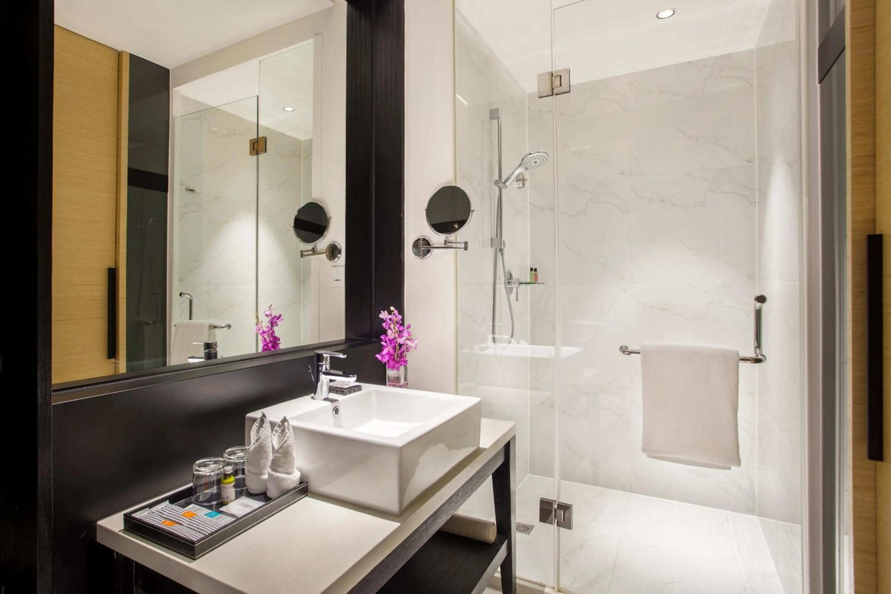 Deluxe Twin Room in Citadines South Chengdu