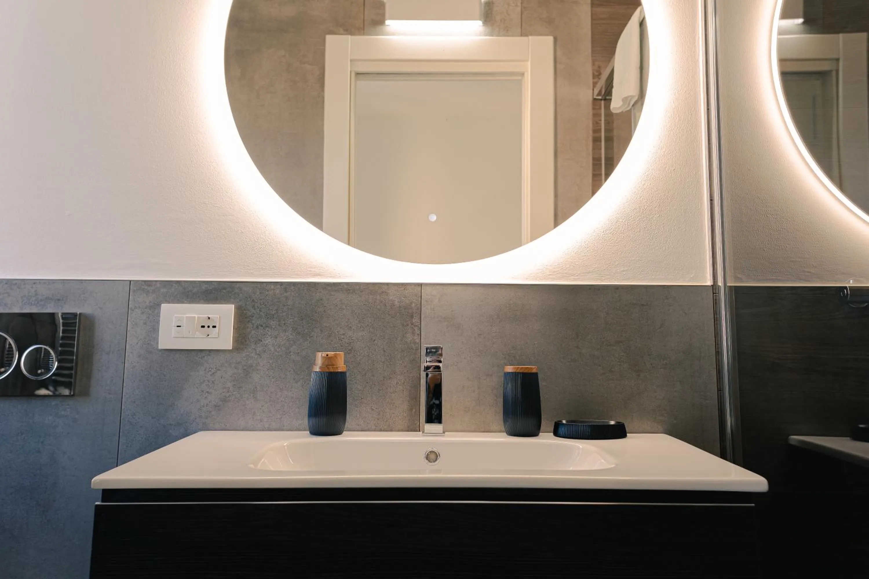 Bathroom in Verona Centre Suite - Silkeys