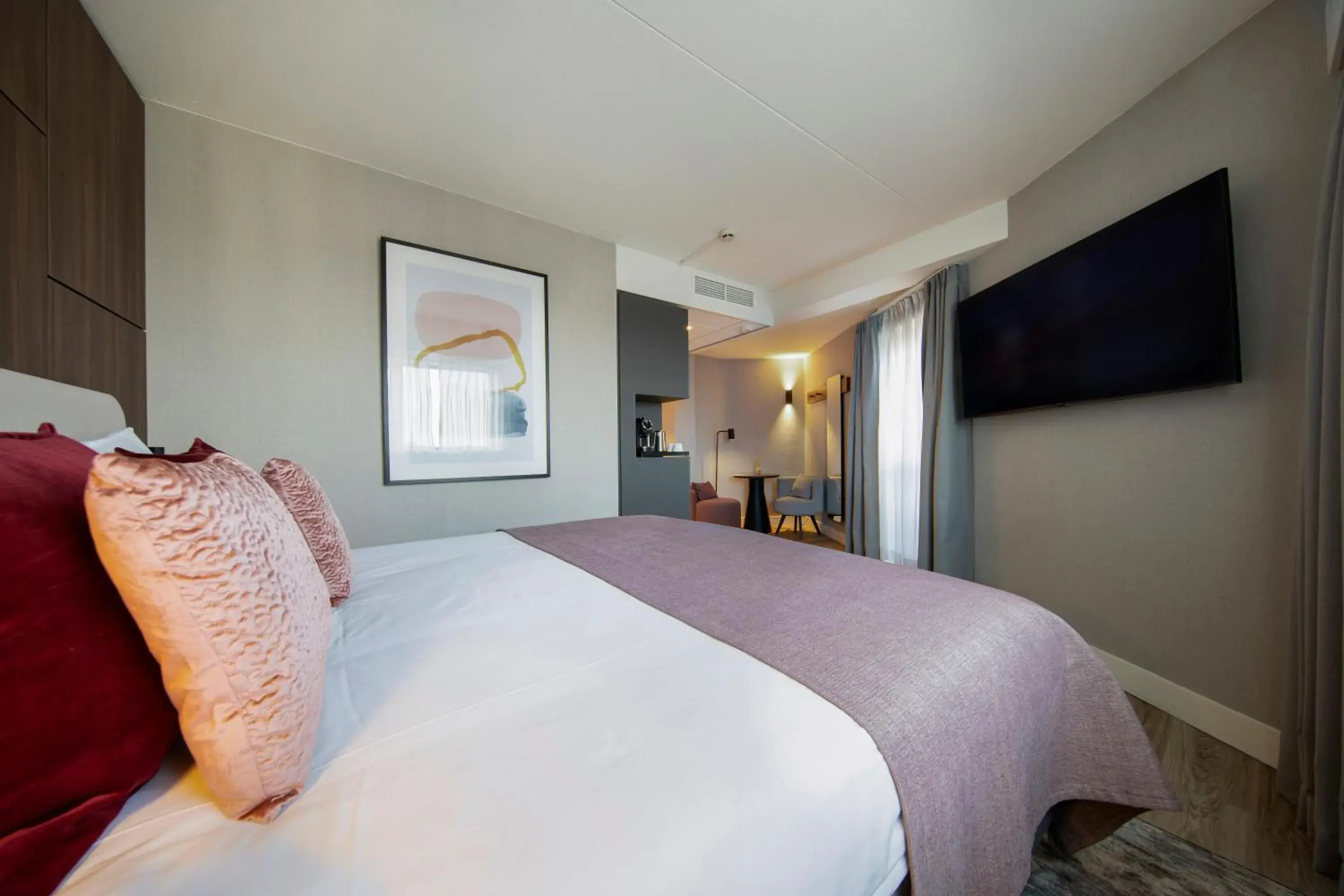 Bed in Bilderberg Europa Hotel Scheveningen Bed in Bilderberg Europa Hotel Scheveningen