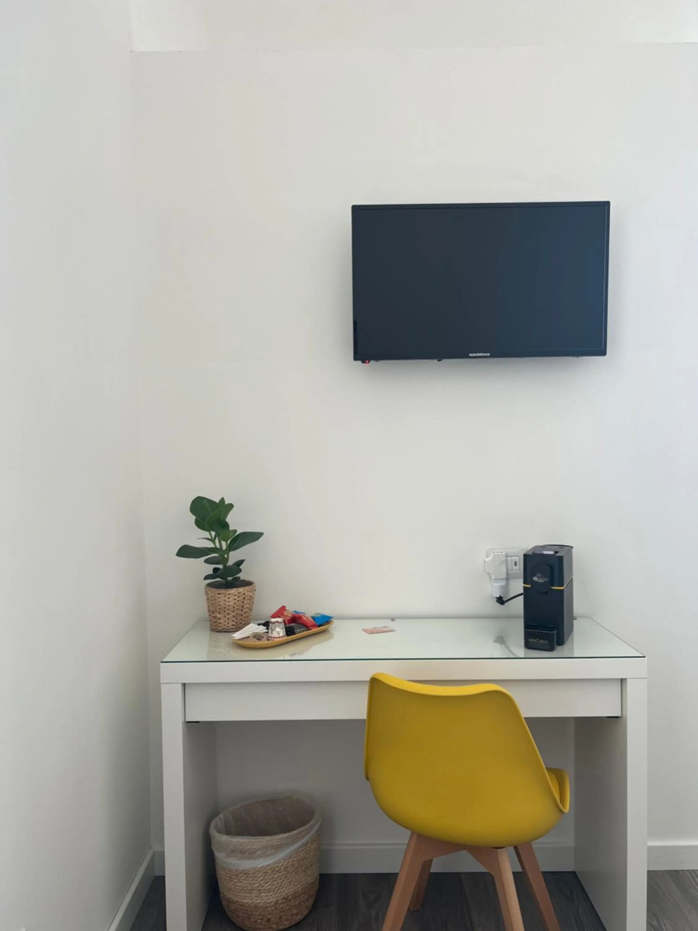 TV and multimedia in Central Perk