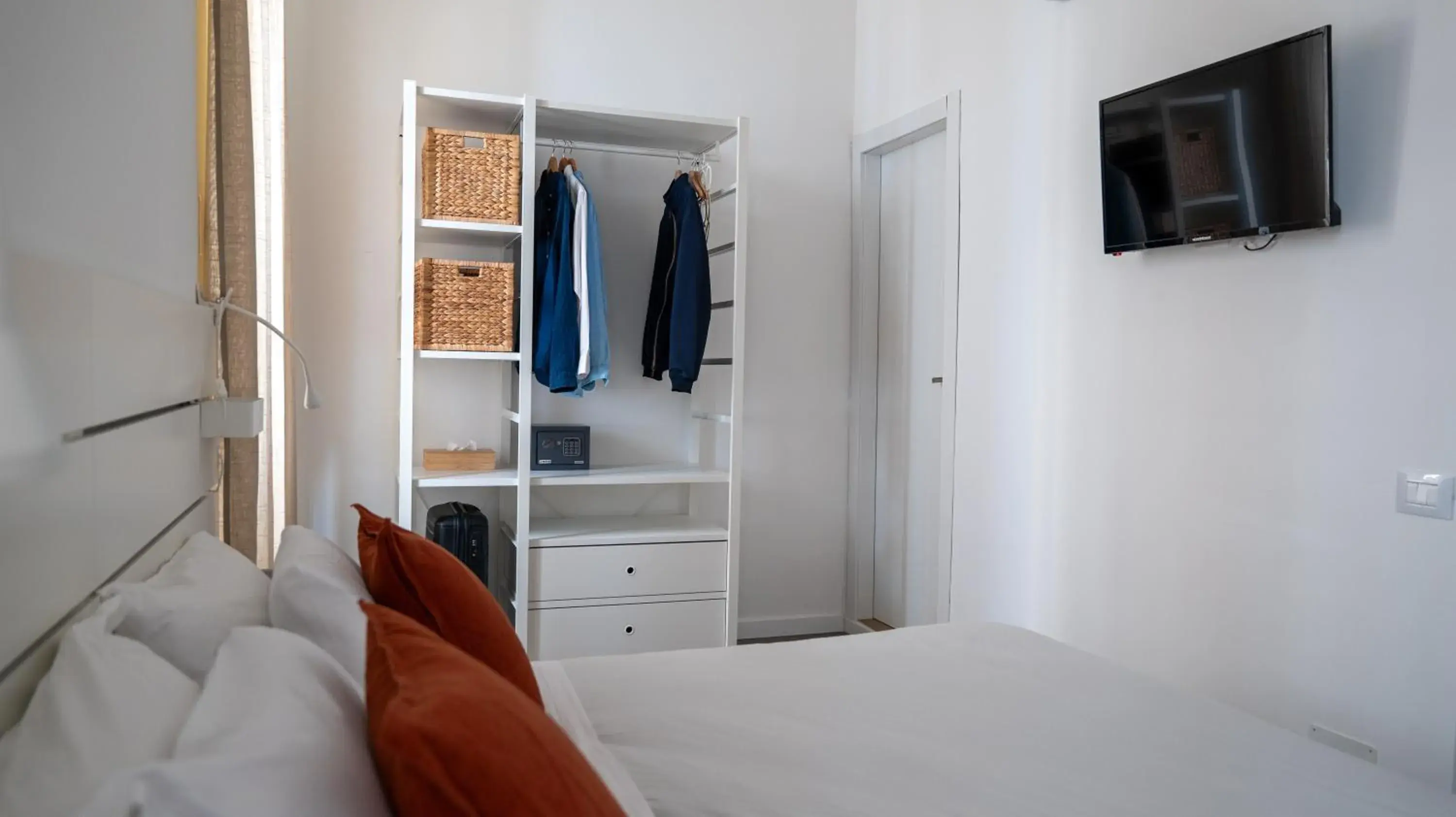 Bed in Central Perk Bed in Central Perk