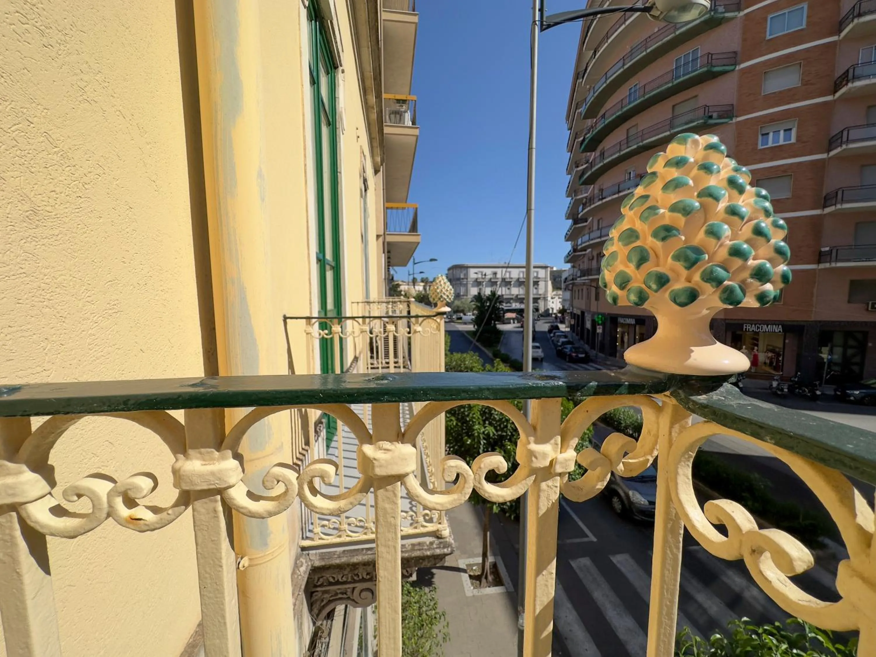 Property building in Central Perk