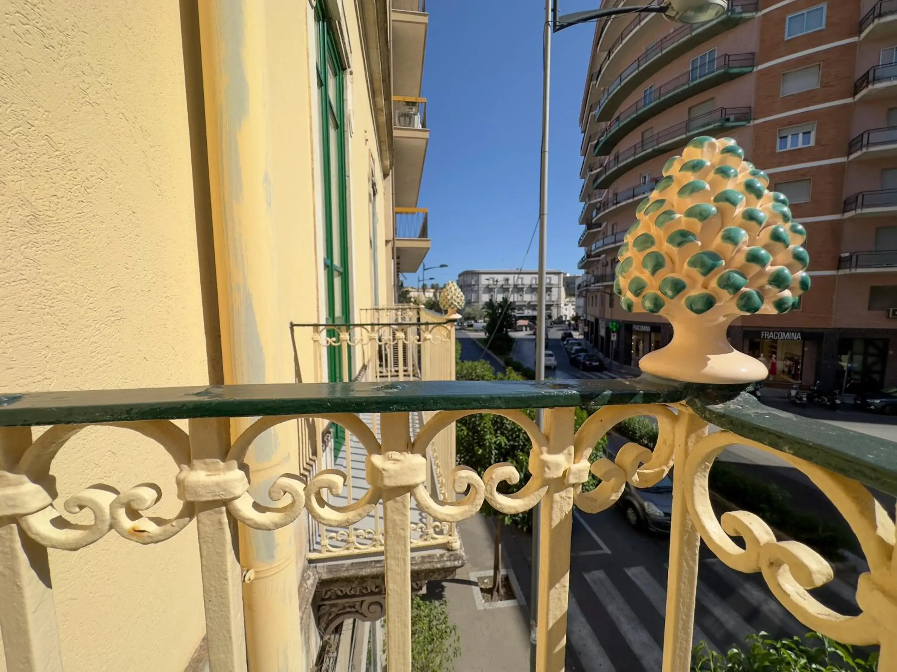 Property building in Central Perk Property building in Central Perk