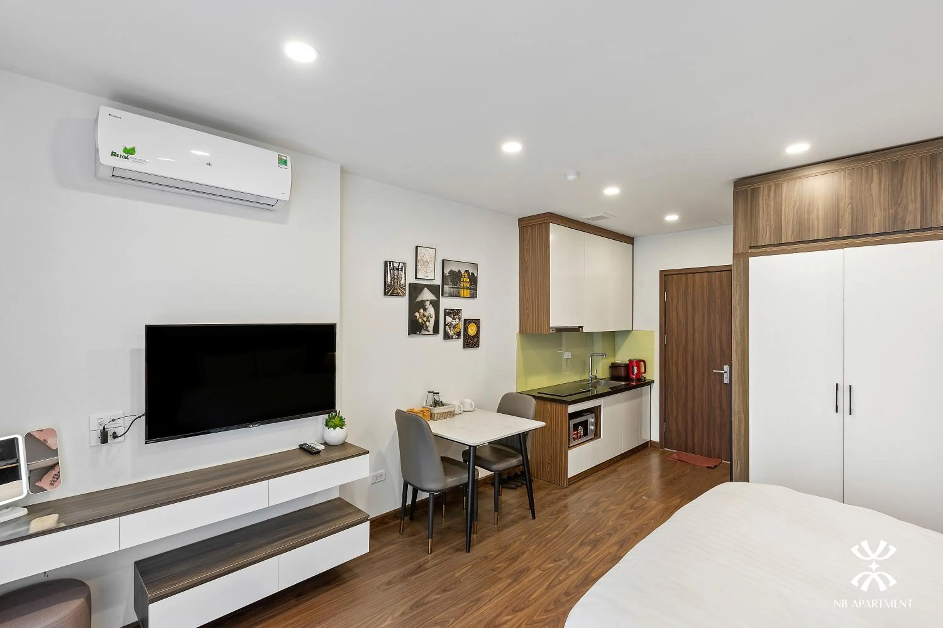 TV and multimedia, Bed in NB APARTMENT - KIM MA