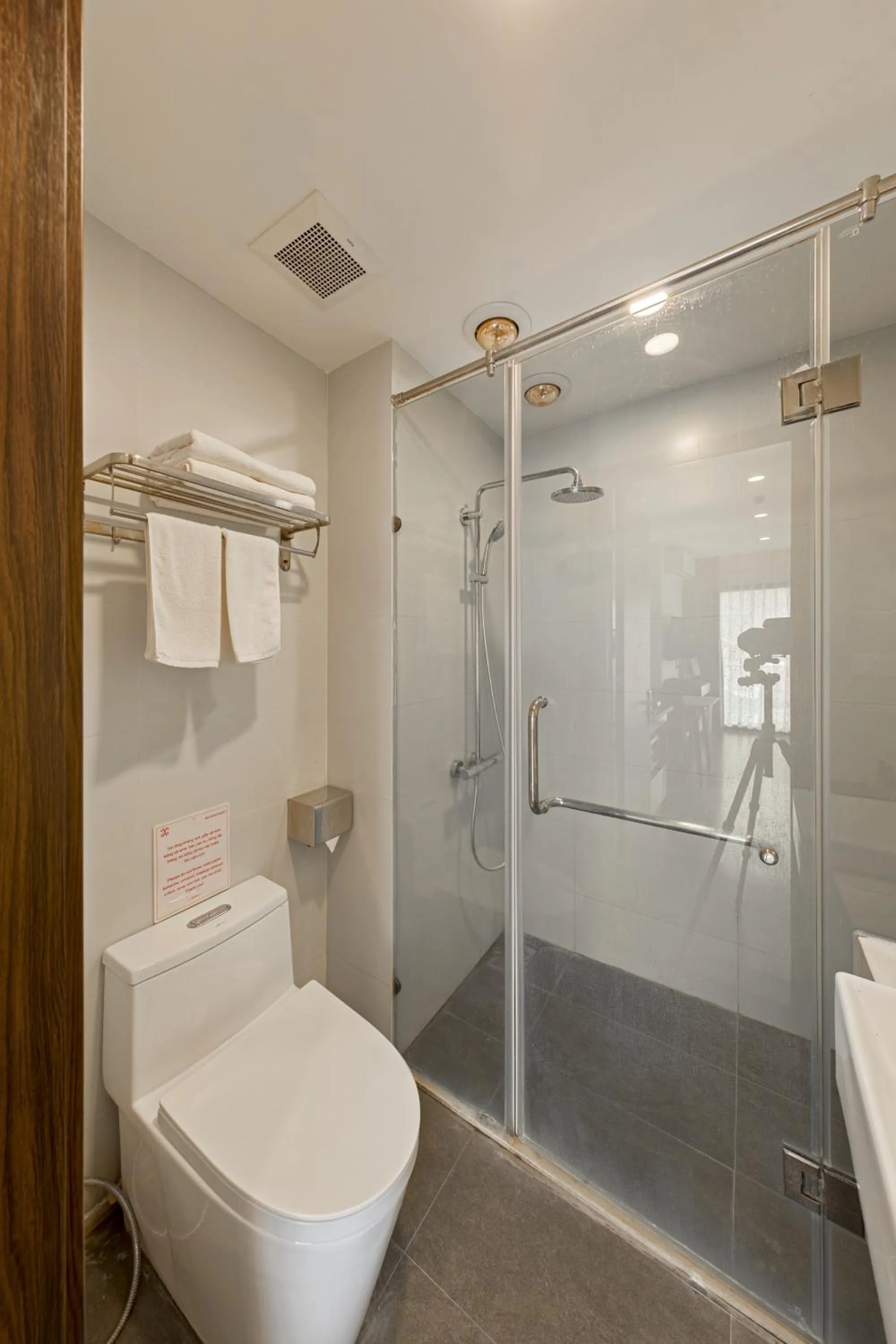 Shower in NB APARTMENT - KIM MA
