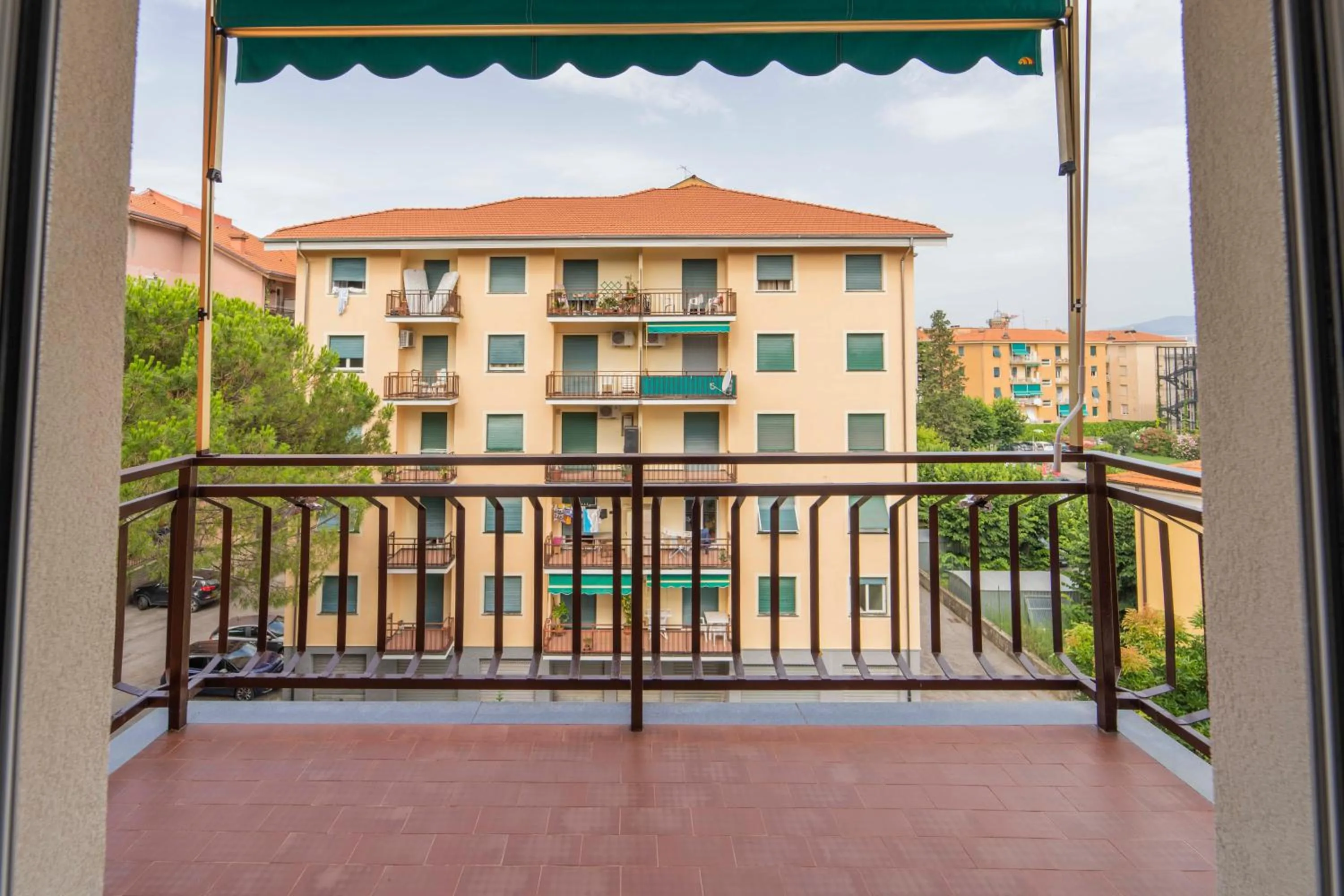 Balcony/Terrace in 193 - Casa Via della Chiusa - centralissimo e vicino alla baia del silenzio, spiaggia e mare 150m - Parcheggio GRATIS incluso e Aria condizionata