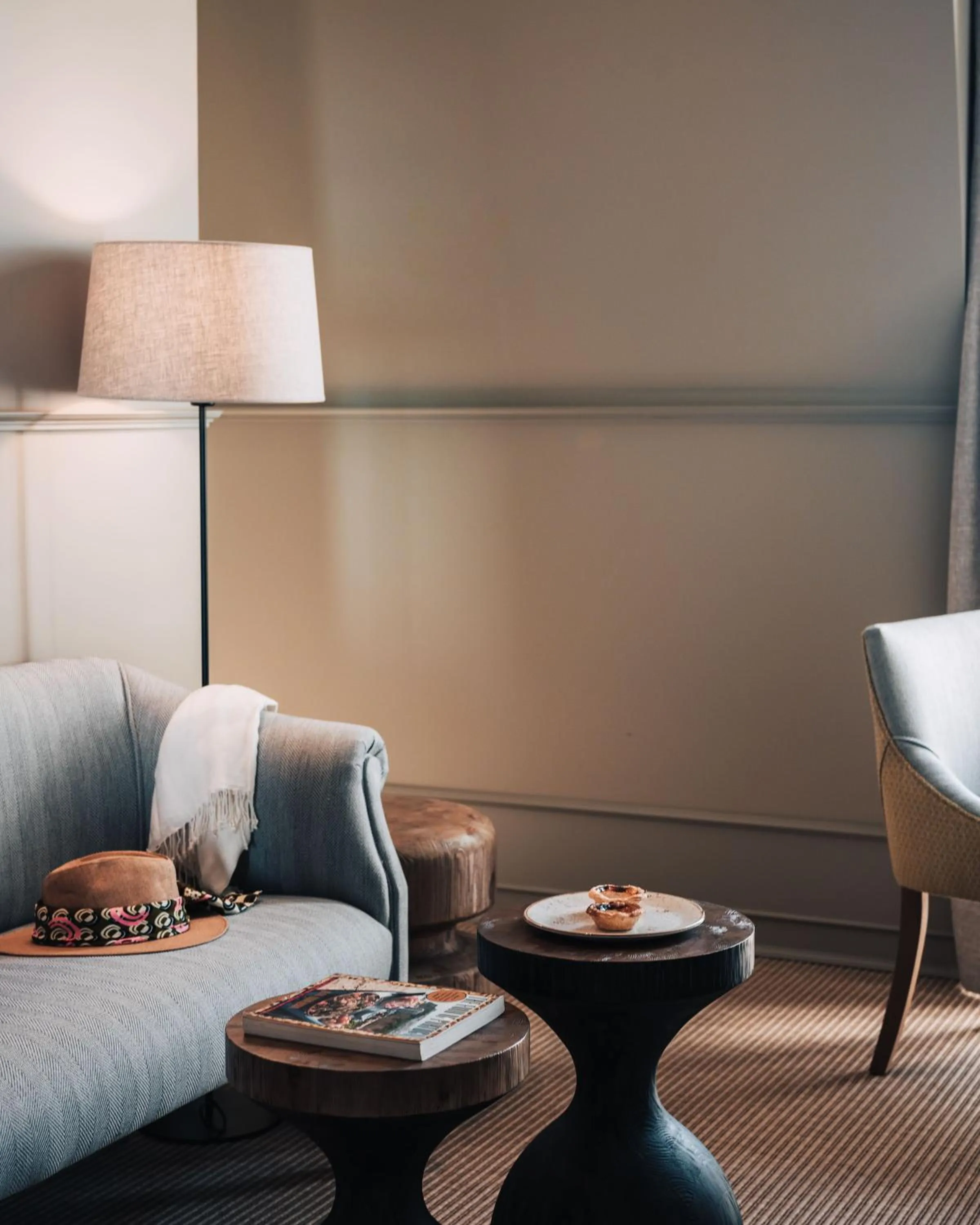 Seating area in AlmaLusa Alfama