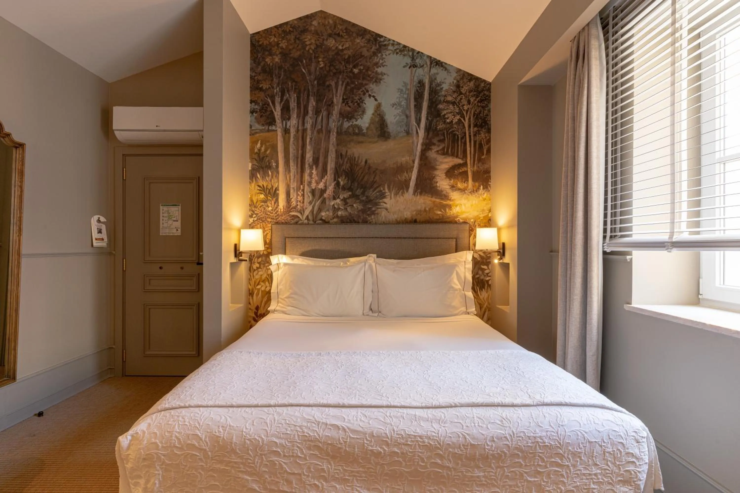 Bed in AlmaLusa Alfama