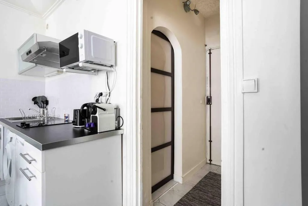 Promo! Beautiful apt near the Galeries Lafayette!