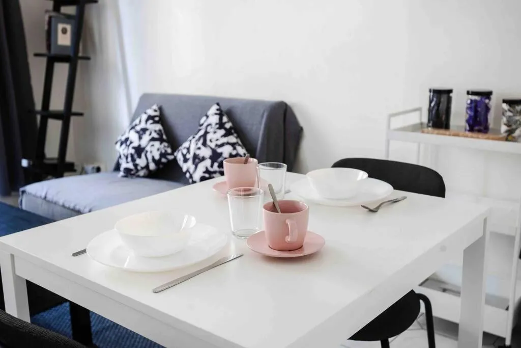 Promo! Beautiful apt near the Galeries Lafayette!