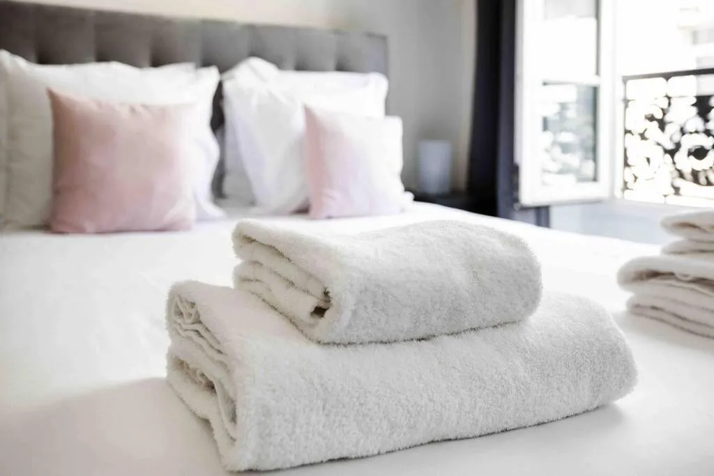 Bed in Promo! Beautiful apt near the Galeries Lafayette!