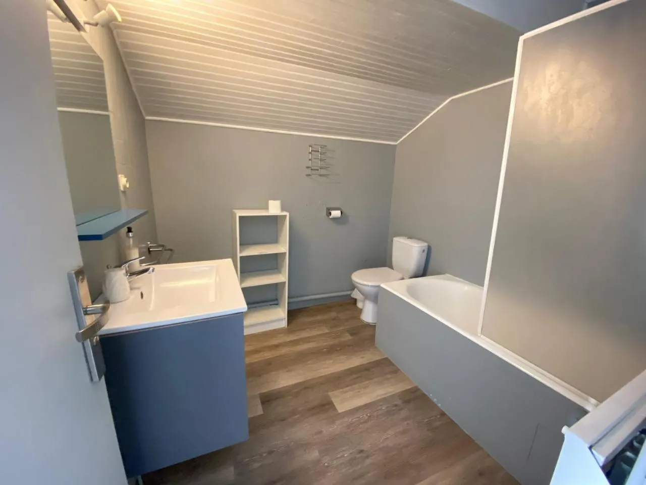 Bedroom in Hôtel L'Oustalet