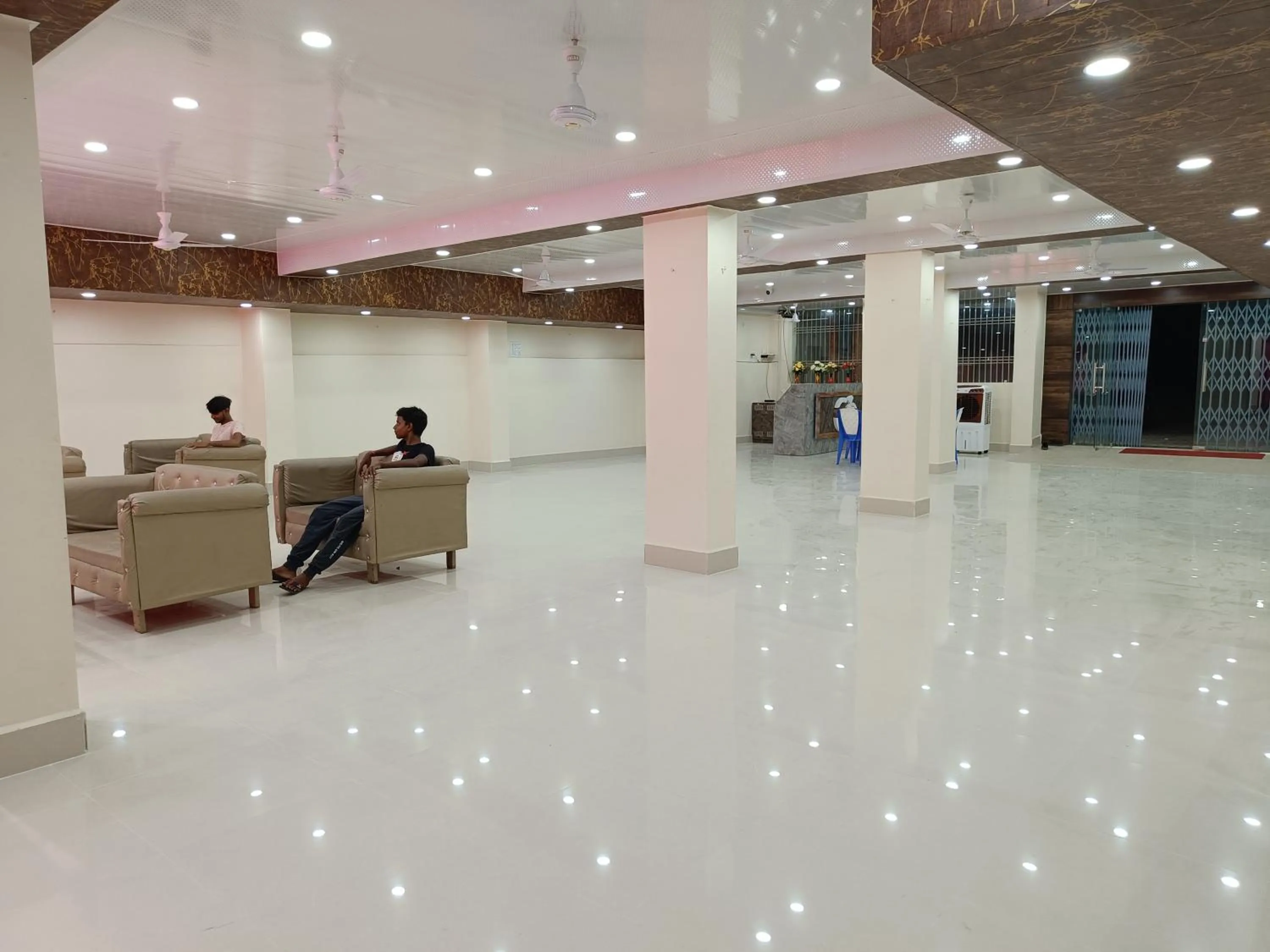 Area and facilities in The Royal Sahdeo Venue