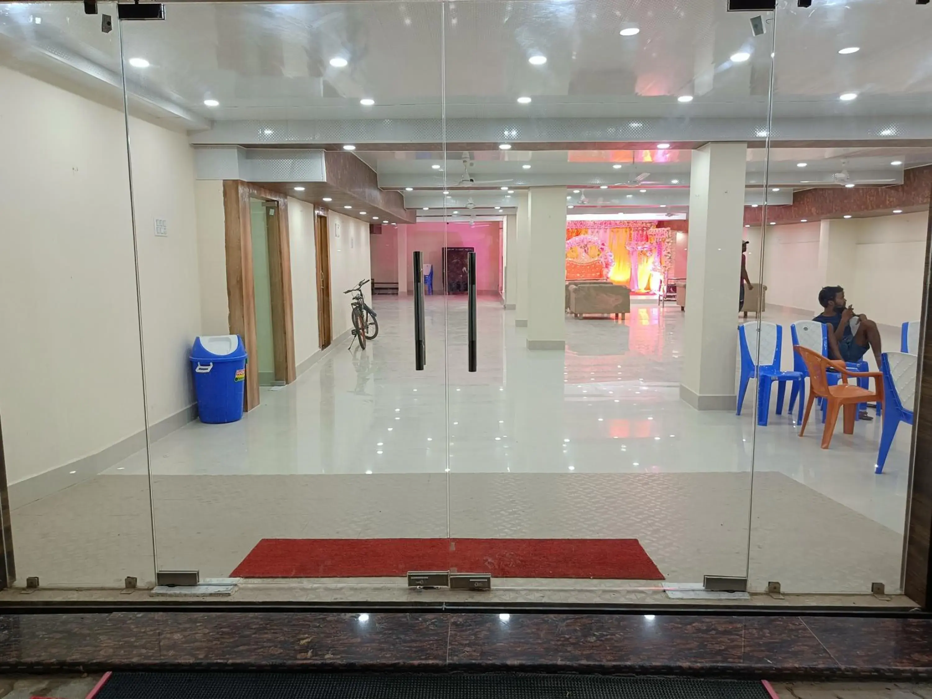 Facade/entrance in The Royal Sahdeo Venue Facade/entrance in The Royal Sahdeo Venue