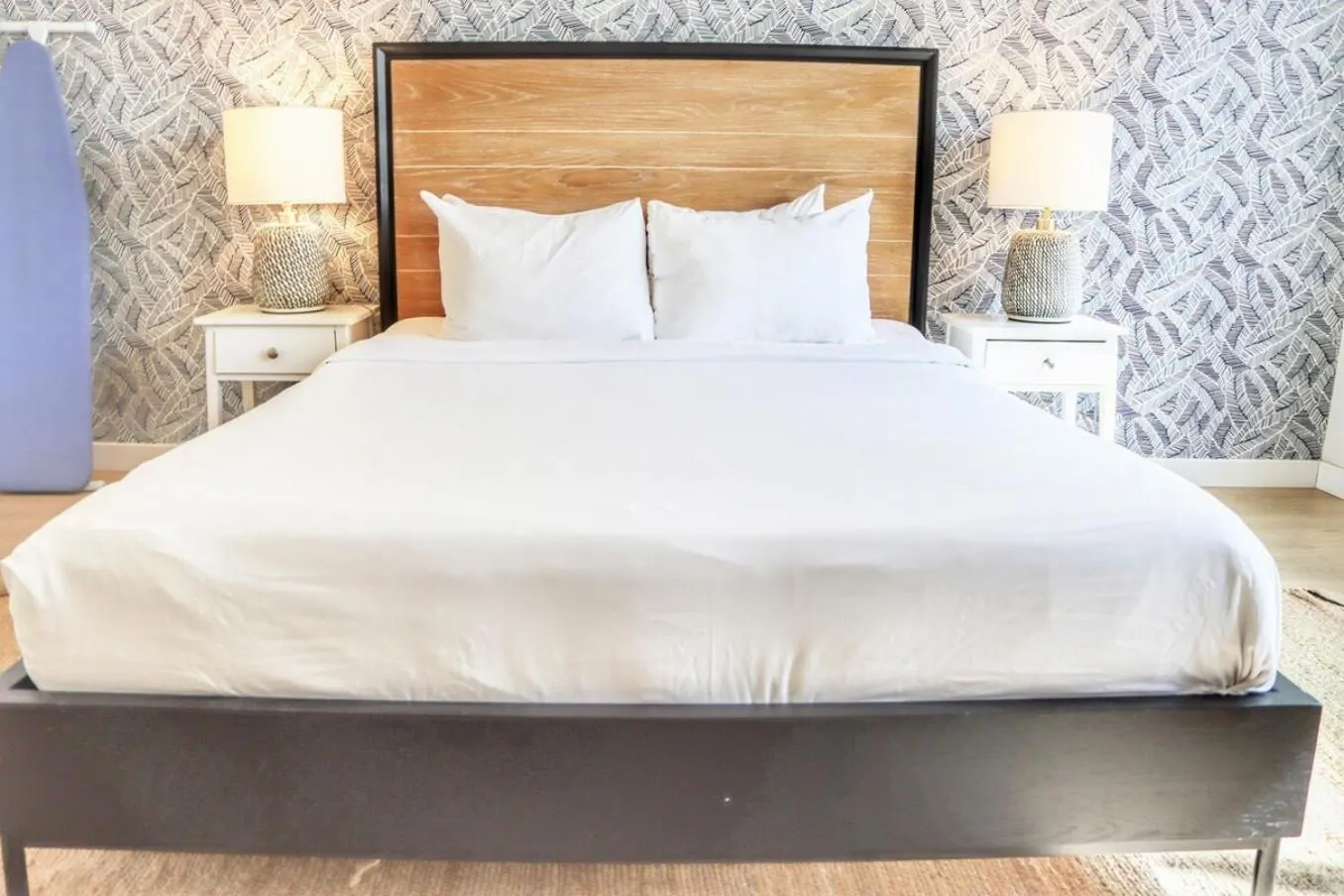 Bed in Executive Escape in Downtown San Diego