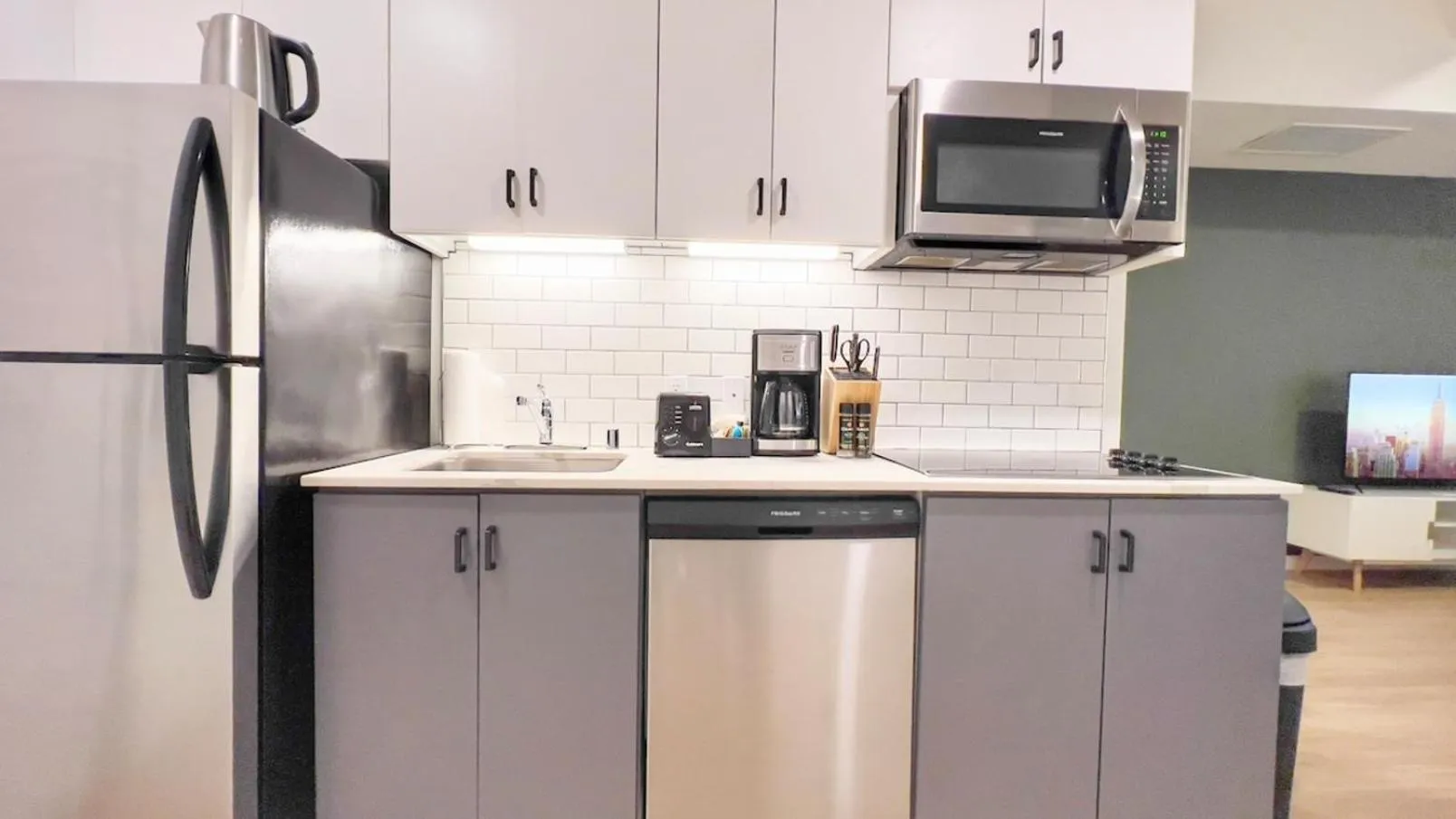 Dapper Retreat in Vibrant San Diego